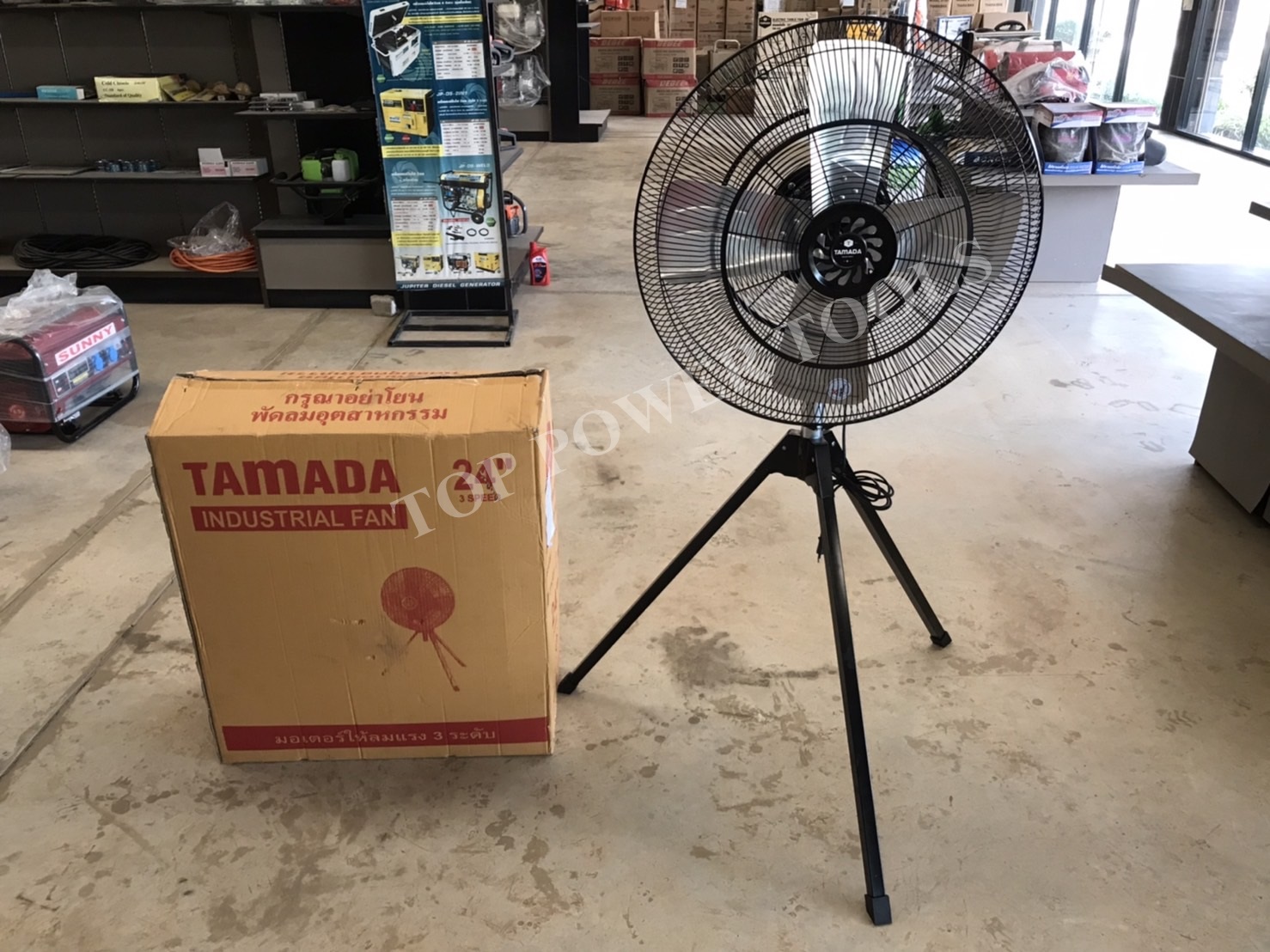 พัดลม 3ขา 24" (สีดำ-ใบพัดเงิน) TAMADA