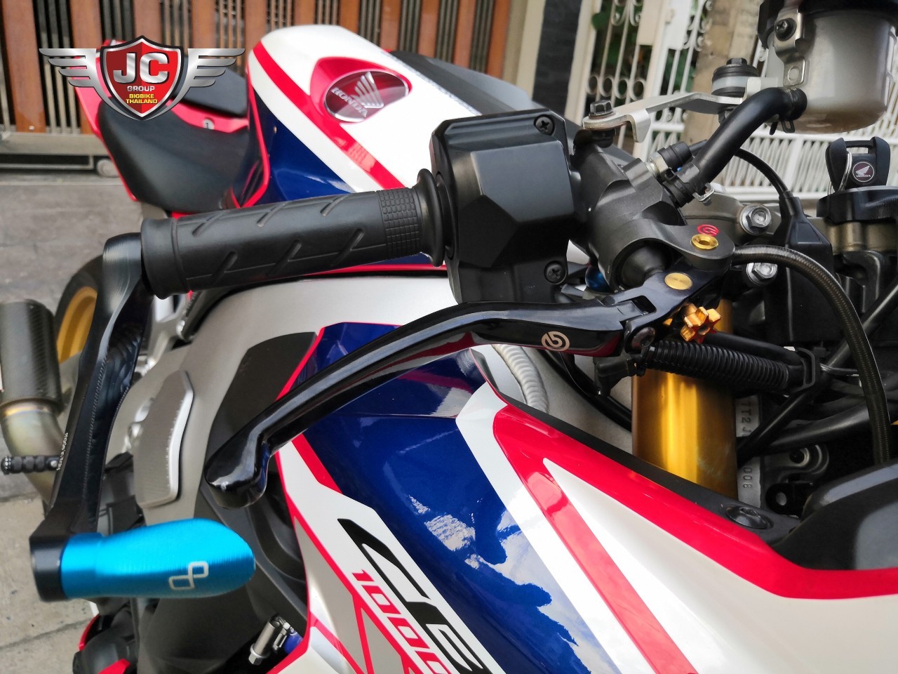 🤫 #CBR1000rrSP รถกลางปี 2018 "สเปคเดิมๆว่าสุดแล้ว