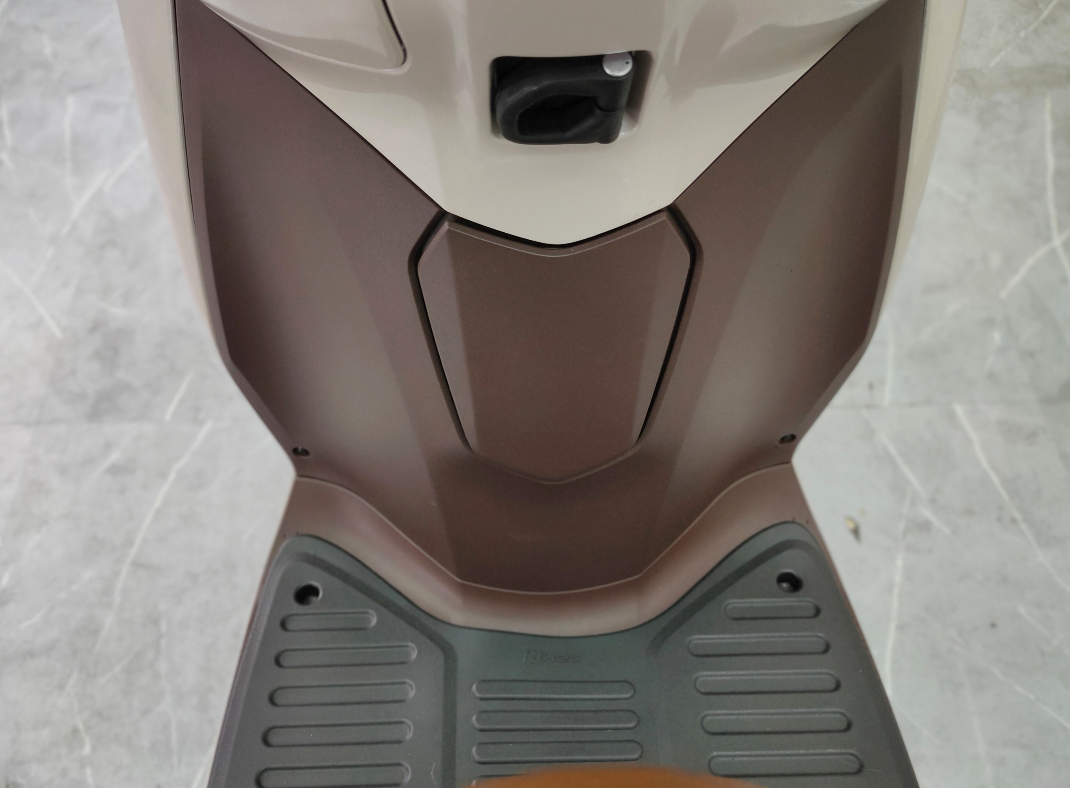 อร๊ายย‼️หรีดร้อยโล 😱 AII NEW LEAD125 4V ปี 2023 แท้ สายจอด 1xx โลแท้ๆ สภาพนี้ป้ายแดงชัดๆ 💥