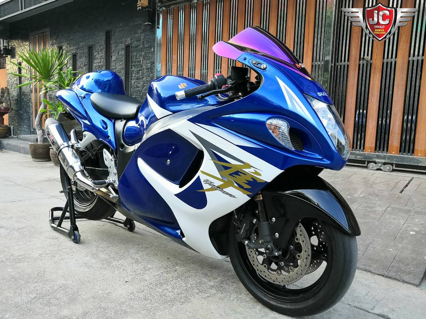 HAYABUSA Canada SPEC.ปี2011"ตำนานที่ยังมีลมหายใจ"