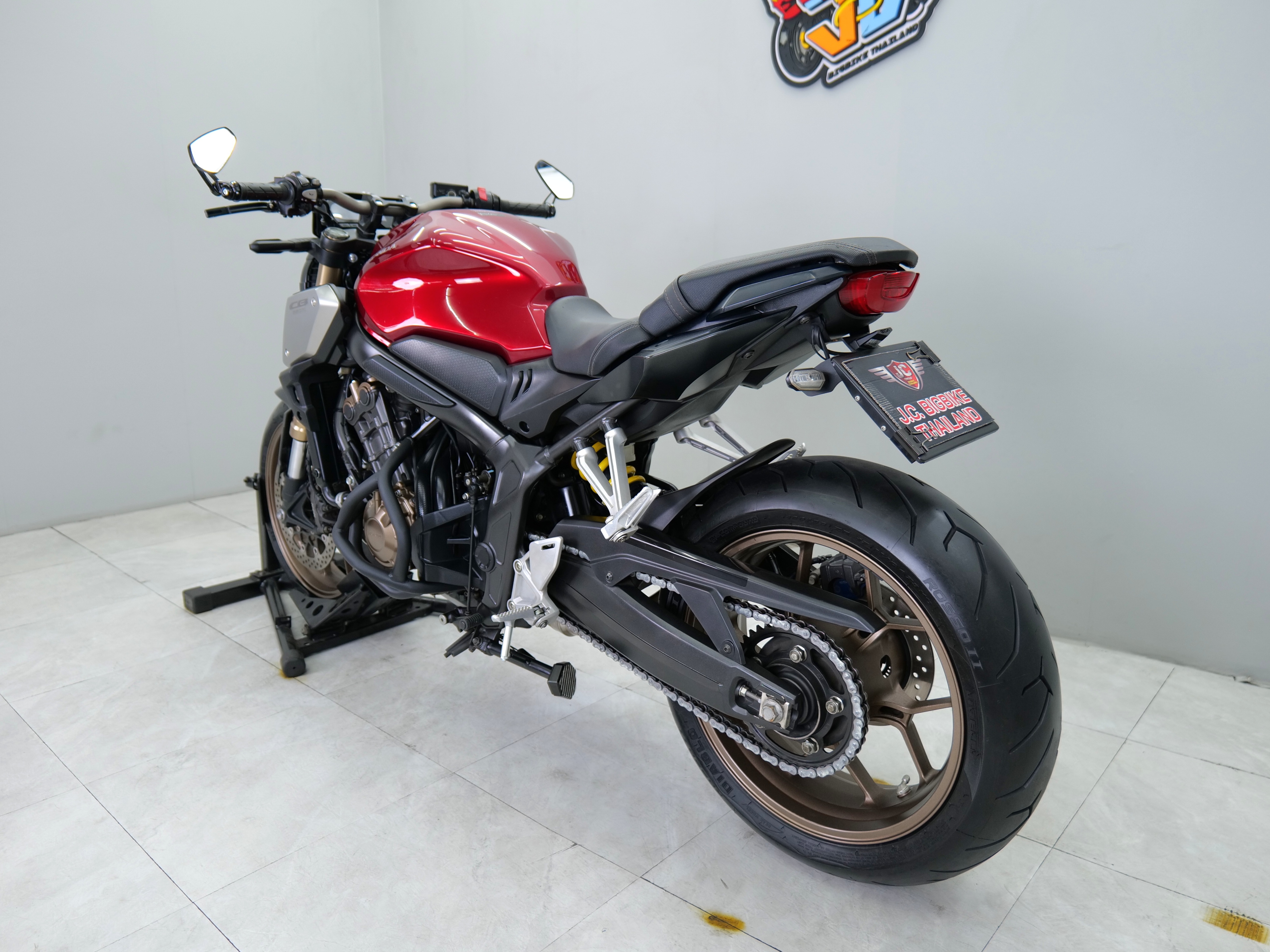 ทรงดีพิมพ์นิยม...พร้อมร่อน💨 HONDA CB650R ปี2019 ❌️ ร้าน นี้ ไม่ กรอ ไมล์ ❌️