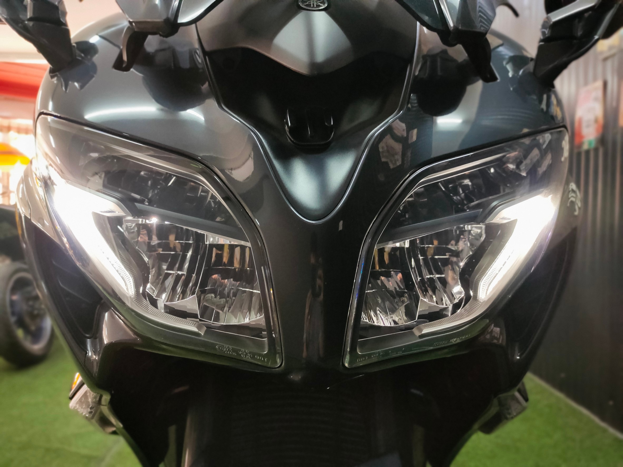 Sport Touring ตัวพรีเมียมจากค่าย YAMAHA รุ่น FJR1300AS ตัวท๊อป Autoclutch ขับเพลาปลายปี 2018 แท้สายจอดไมล์ 2,xxx 😎 โฉมปัจจุบัน...นับคันได้เลย‼️
