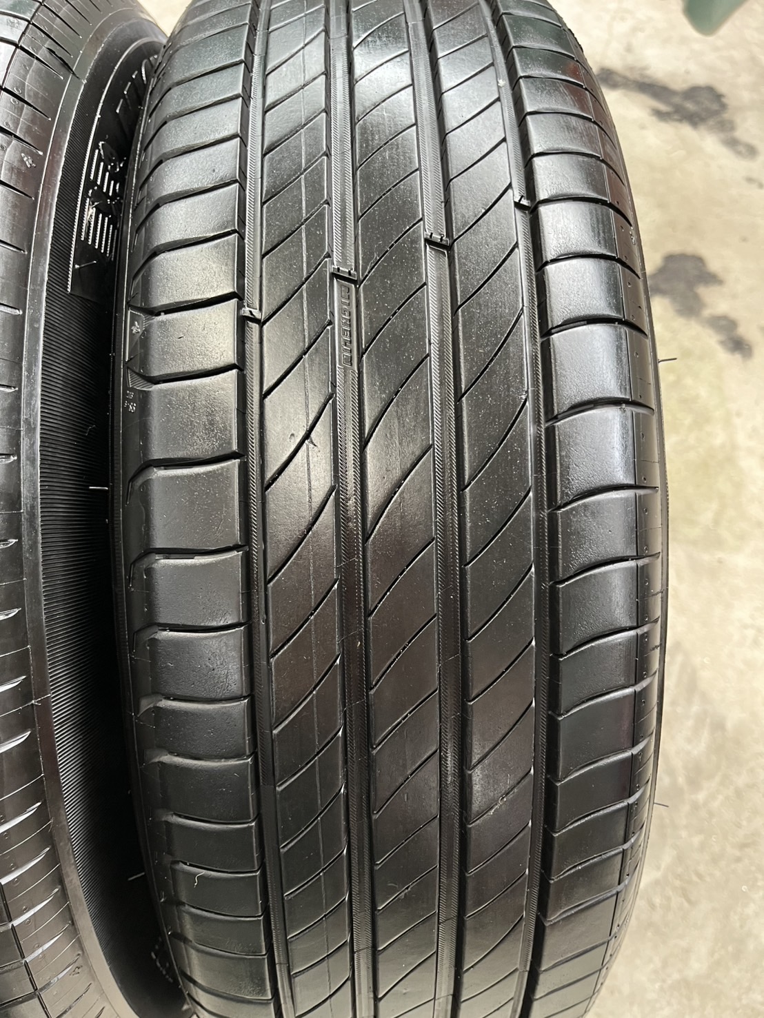 ✨ยาง✨205-65-16 Michelin♨️ปี 24♨️สภาพสวยมาก💖ใช้งานมาน้อยมาก