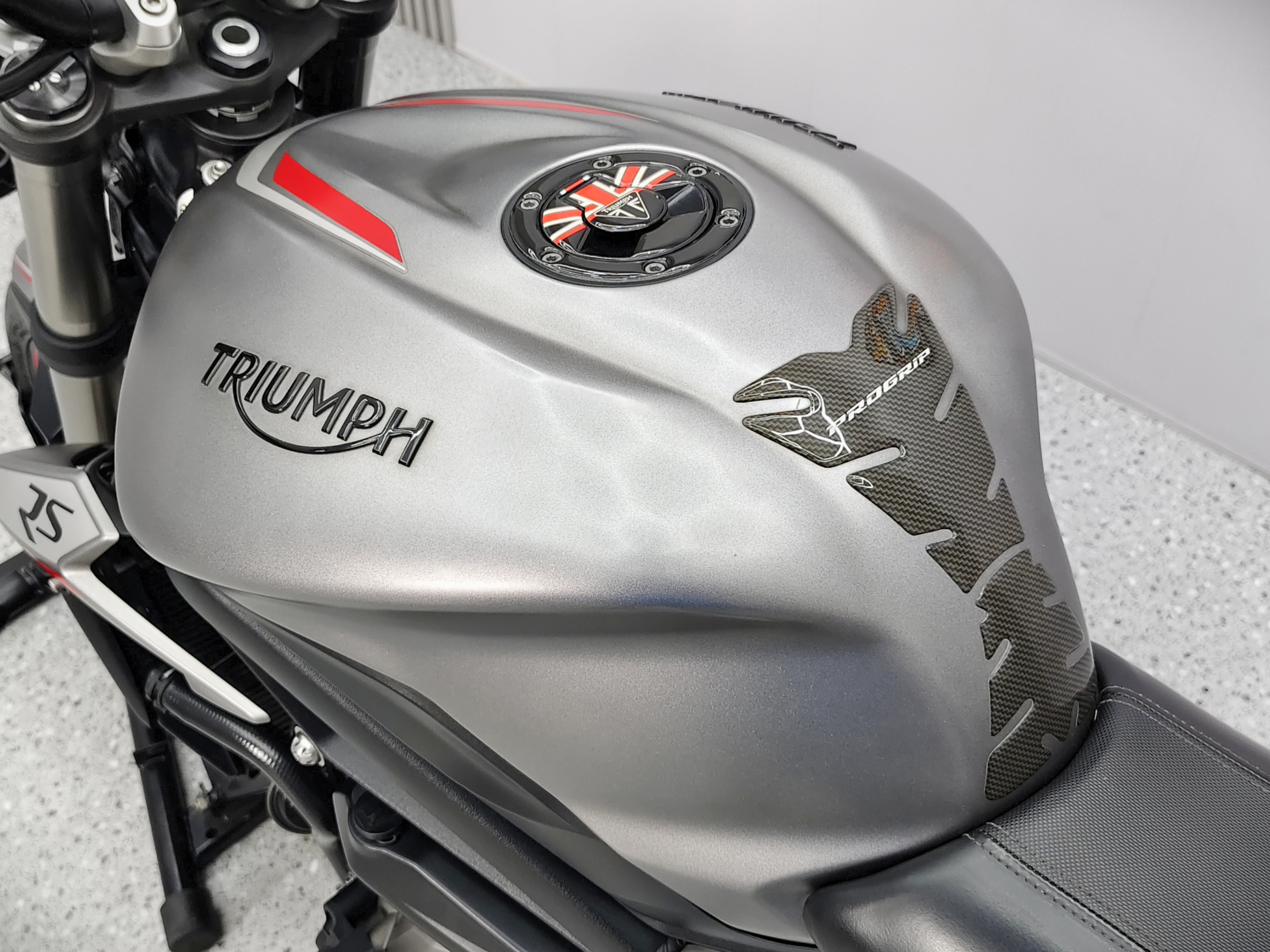 วัยรุ่นอังกฤษว่างายยย‼️ TRIUMPH Street Triple 765 RS จดปี 2019 โมเดล 17 รถสวย อ๊อฟชั่นครบ‼️