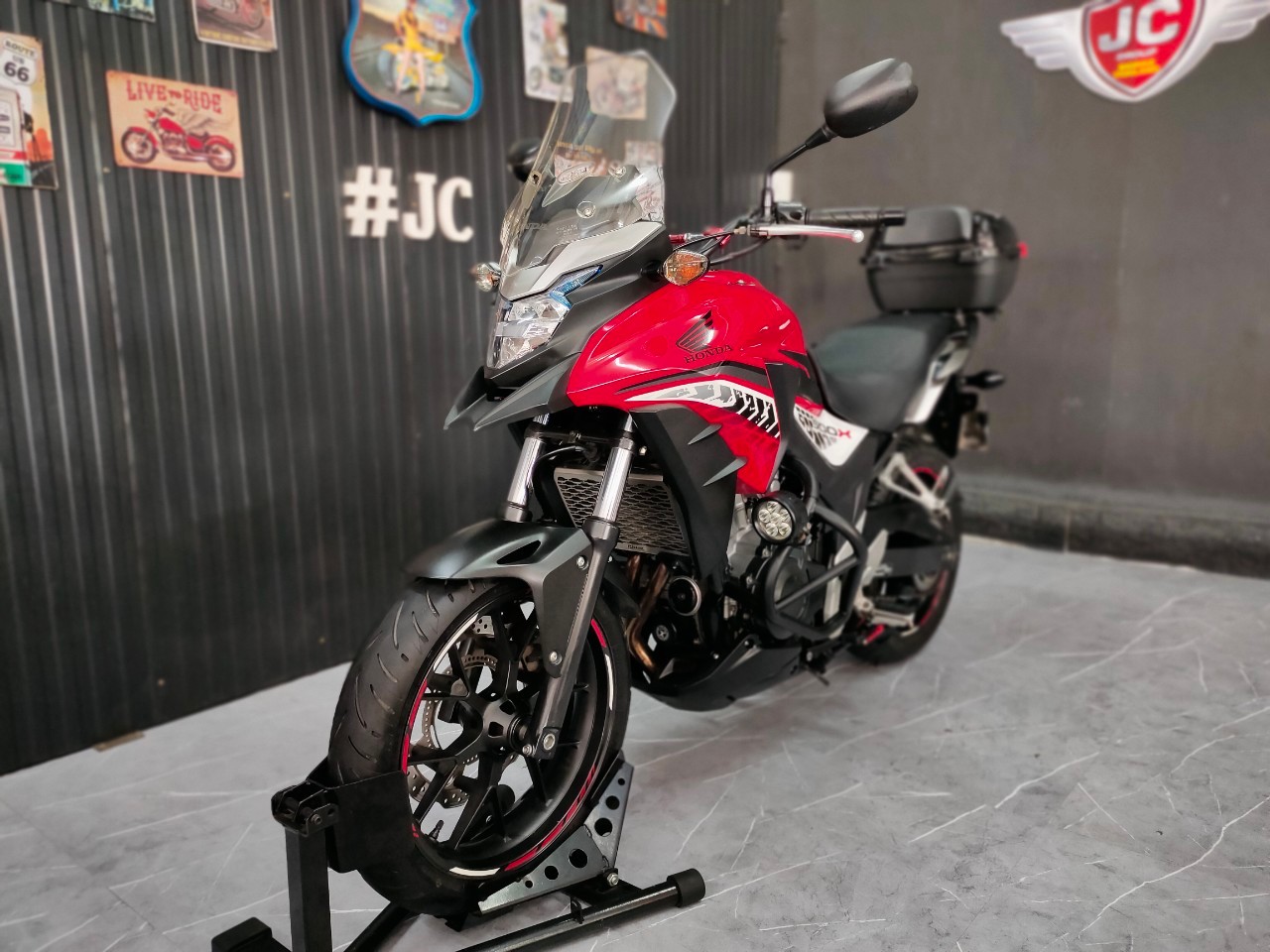 ⭐ 20% จ่ายจบ ⭕ บาท⁉️ ก็ว้าวุ่นกันเลยทีนี้...กับเจ้า HONDA CB500X "รถสวยมือเดียว" ปลายปี 2016 แท้
