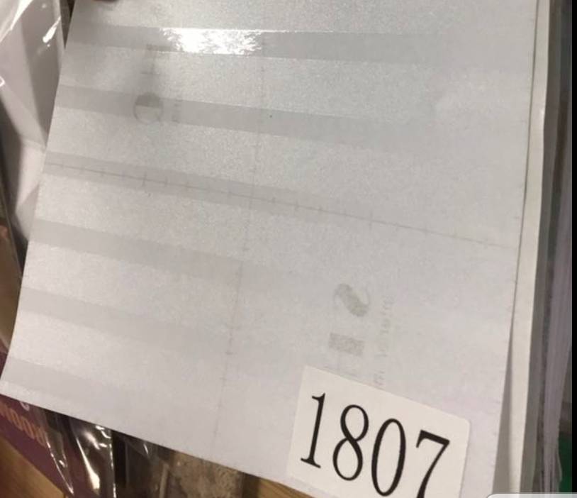 สติ๊กเกอร์ติดกระจก ฝ้าลายทาง 1807 ขนาด 60 ซม. ฝ้า 60ซม.*1ม.