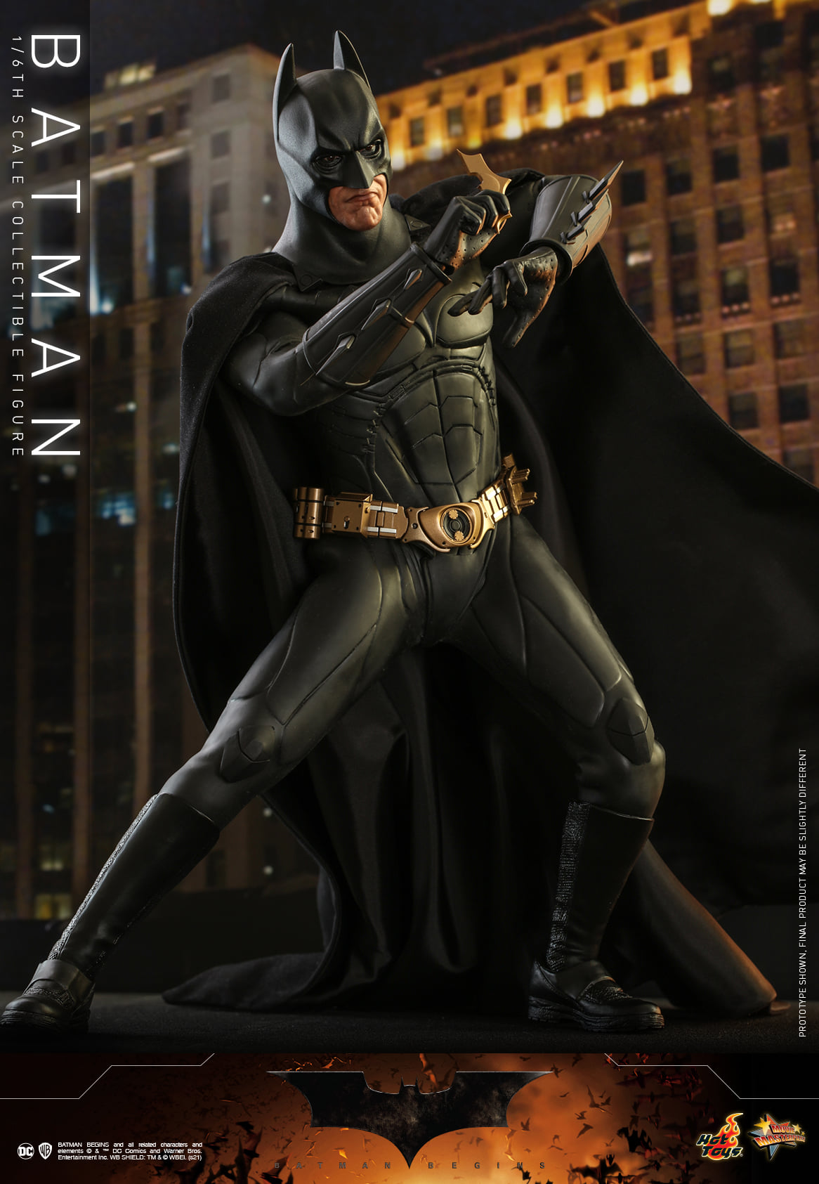 Hot Toys MMS595 1/6 Batman Begins - Batman