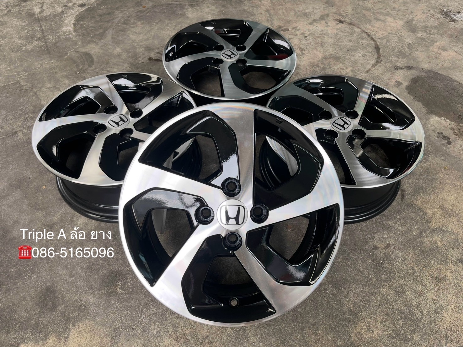 ✨ล้อแม็ก✨Honda City ใบพัด ขอบ 15 สีดำหน้าเงา💖สวยกริ๊บ💖