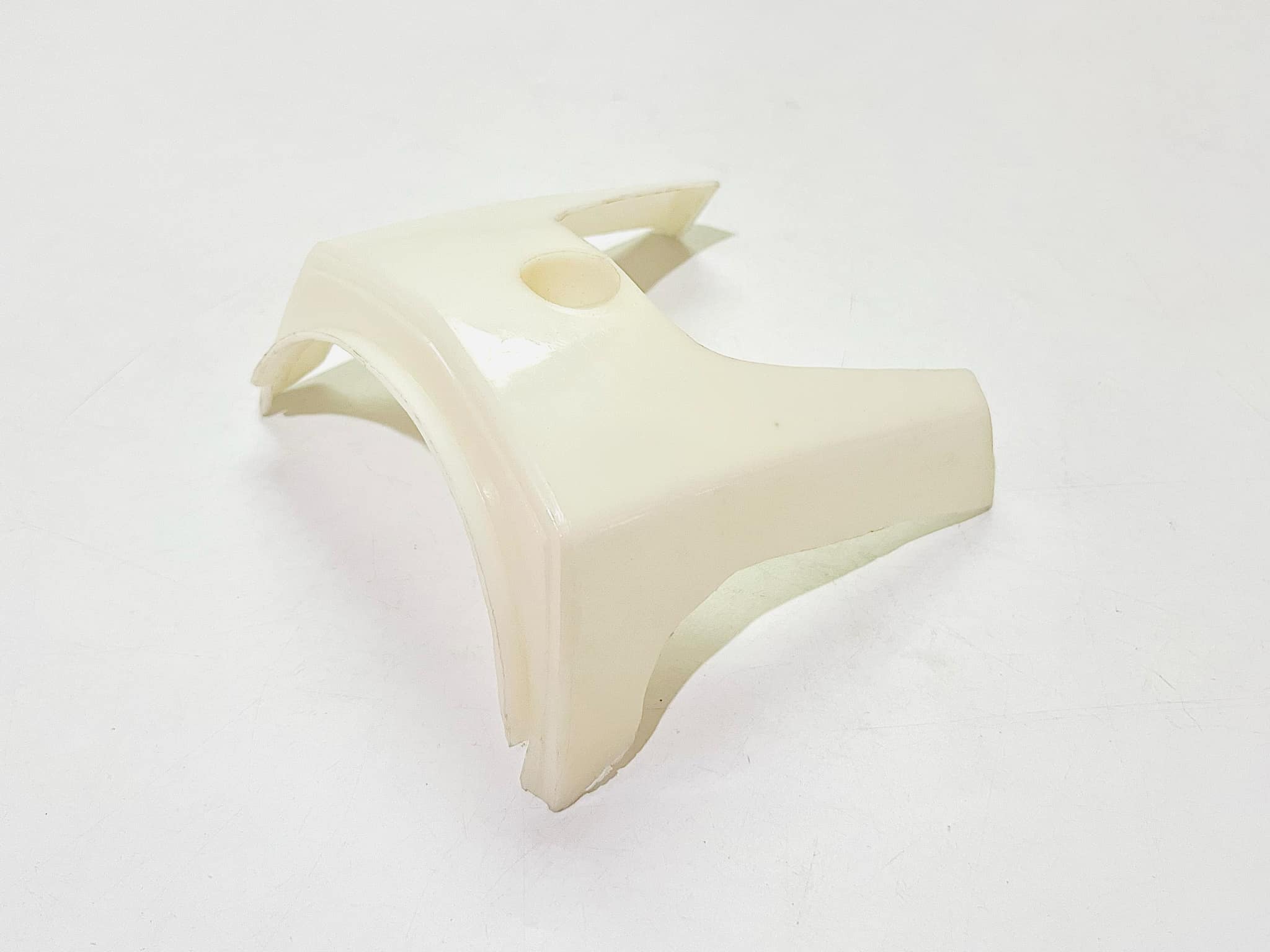 ง่ามบังโคลนหน้าซี700 c700 สีขาวสำหรับพ่นสี