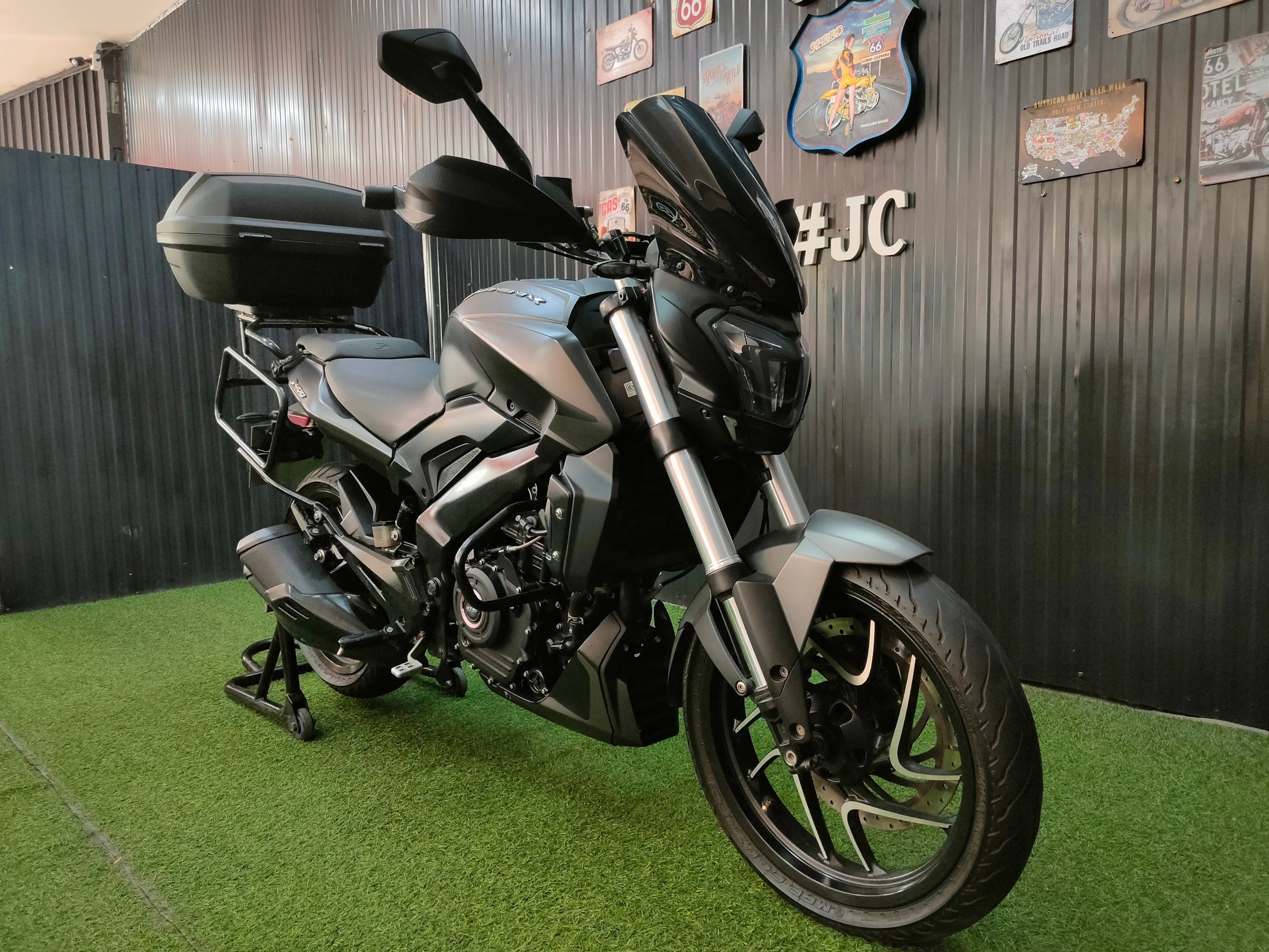 บอกเลย..."ผ่อนถูกกว่าเวฟมือ2‼️" 😱 Naked แต่งทัวร์ริ่ง....DOMINAR D400 จดปี 2020 💸ออกโคตรถูกผ่อนโคตรสบาย💸