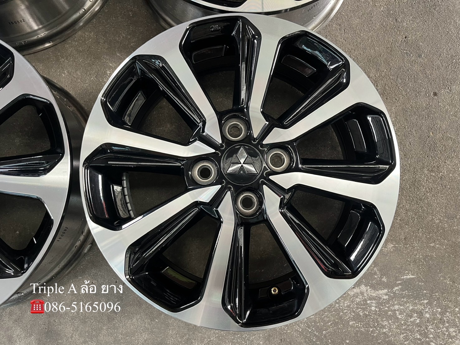 ✨ล้อแม็กป้ายแดง✨Mitsu Mirage รุ่นใหม่ ขอบ 15 ดำหน้าเงา💖สวยกริ๊บ💖