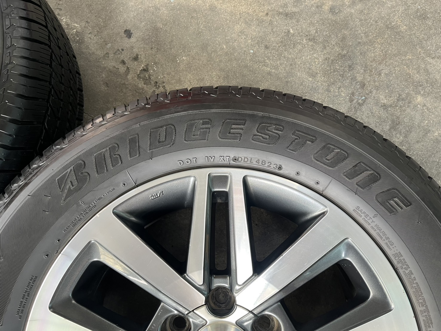 ✨ล้อแม็ก✨Toyota Fortuner ตัวท็อป ขอบ 18 พร้อมยาง 265-60-18 Bridgestone🌟ปลายปี 23🌟