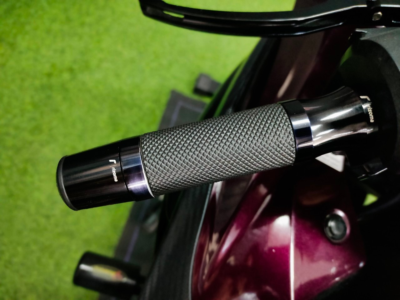 🐬 ได้เวลาโลมาโชว์ตัว #GSX-R1000 สเปค 🇺🇸 จดทะเบียน ธ.ค. ปี 2014 แต่งเต็มพร้อมบิน...ขี่อย่างมันส์‼️