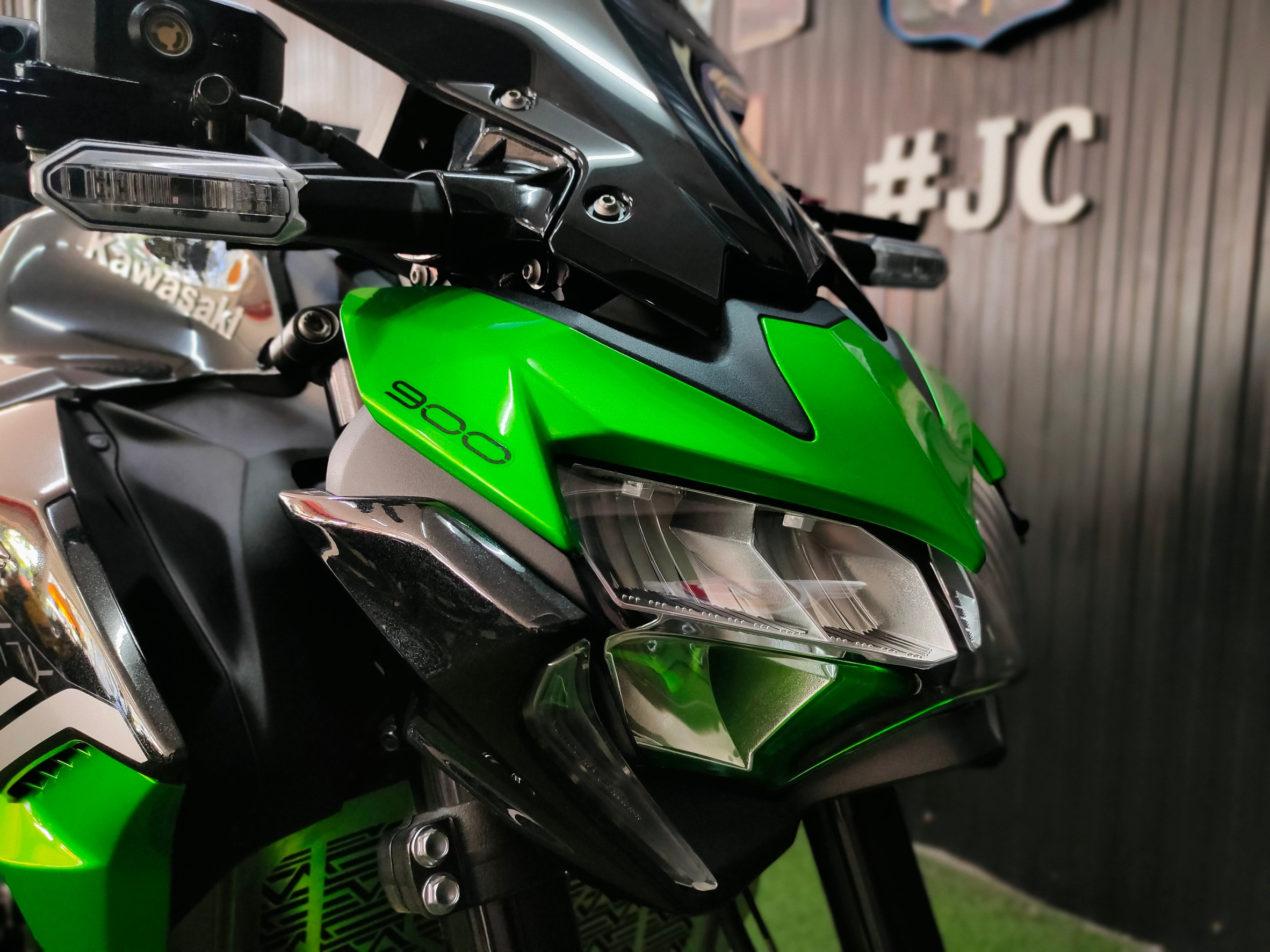 Naked จอสีตัวจี๊ด Z900ABS ปี 2021 นางฟ้าสายจอด 😱 "ตัว STD แต่อ๊อปชั่น SE"