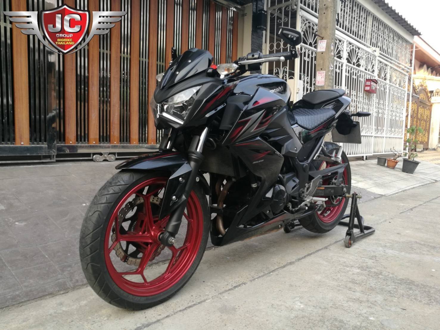 รถบ้านมือเดียวแท้ เครื่องดี เดิมไม่มีแกะ สีสวยแท้เดิมทั้งคัน