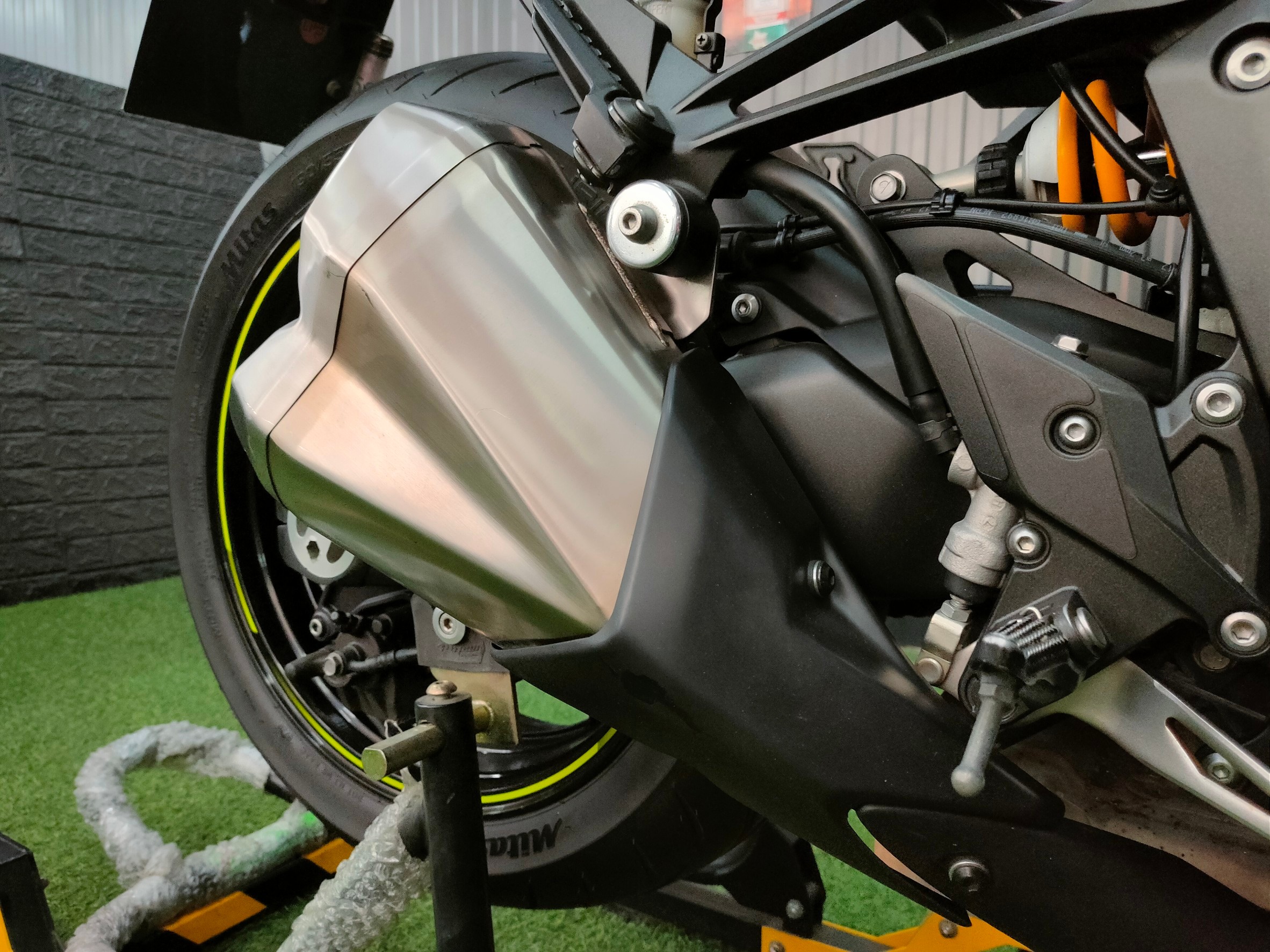 🔥 รหัส R มาเต็ม‼️ #Z1000R Edition ปี2018 มือเดียว สวยเดิม น๊อตไม่ขยับ ออกห้างร่วม7แสน