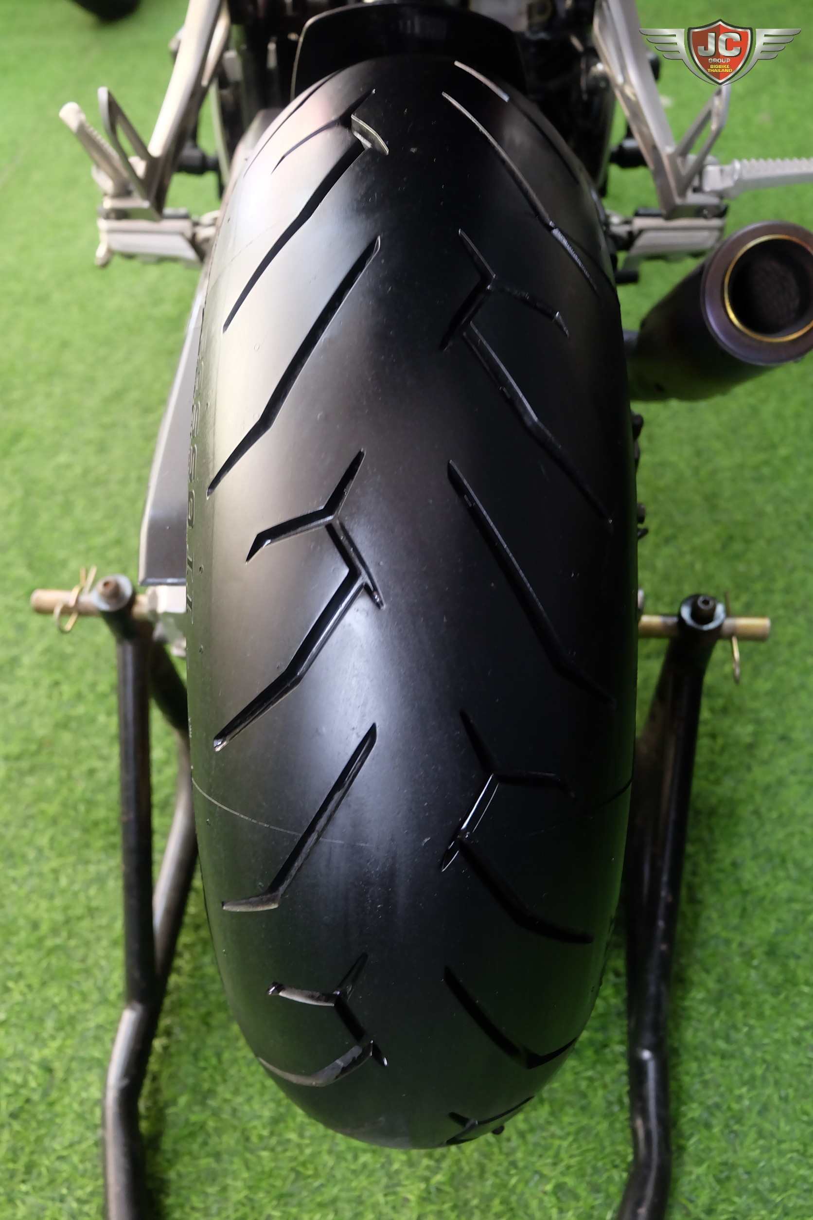 คนไทย...เอา"ไตร"ไปเลย‼️ CB650F Tri-colour ปลายปี 2015 ขี่นิ่มพร้อมใช้ยางใหม่....หาอยู่ต้องจัด 🤗