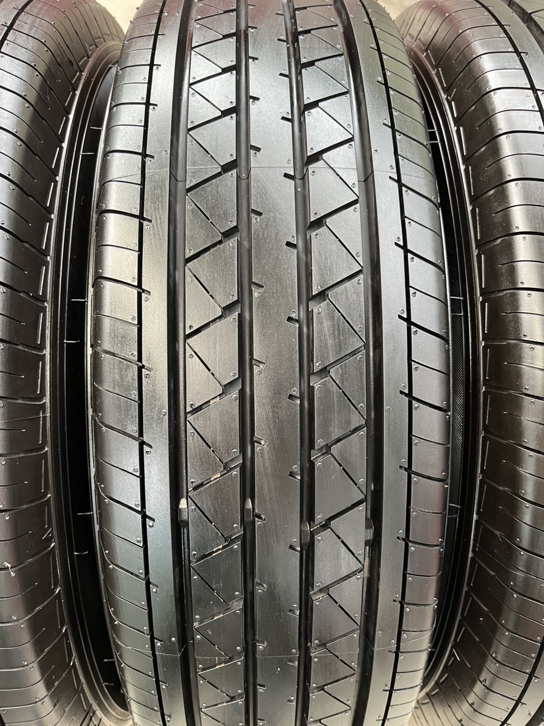 ✨ยางป้ายแดง✨195R14 Yokohama♨️ปลายปี 24♨️💖สวยกริ๊บ💖