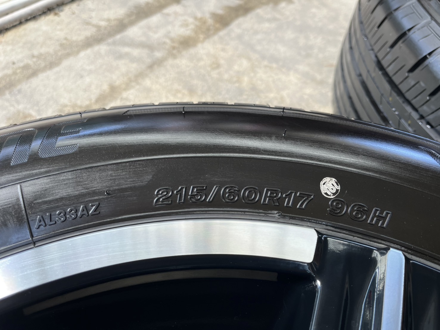 ✨ล้อแม็กป้ายแดง✨Honda HRV ตัวท็อป รุ่นใหม่ล่าสุด ขอบ 17 พร้อมยางน้องๆป้ายแดง 215-60-17 Bridgestone💥ปี25💥