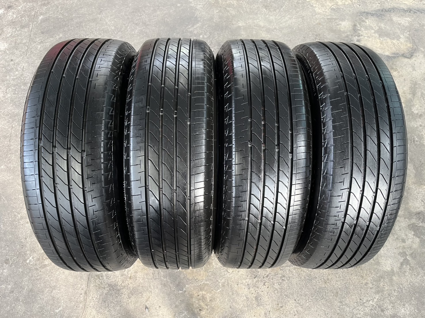 ✨ยาง✨195-65-15 Bridgestone💥ปลายปี 22💥สภาพสวย