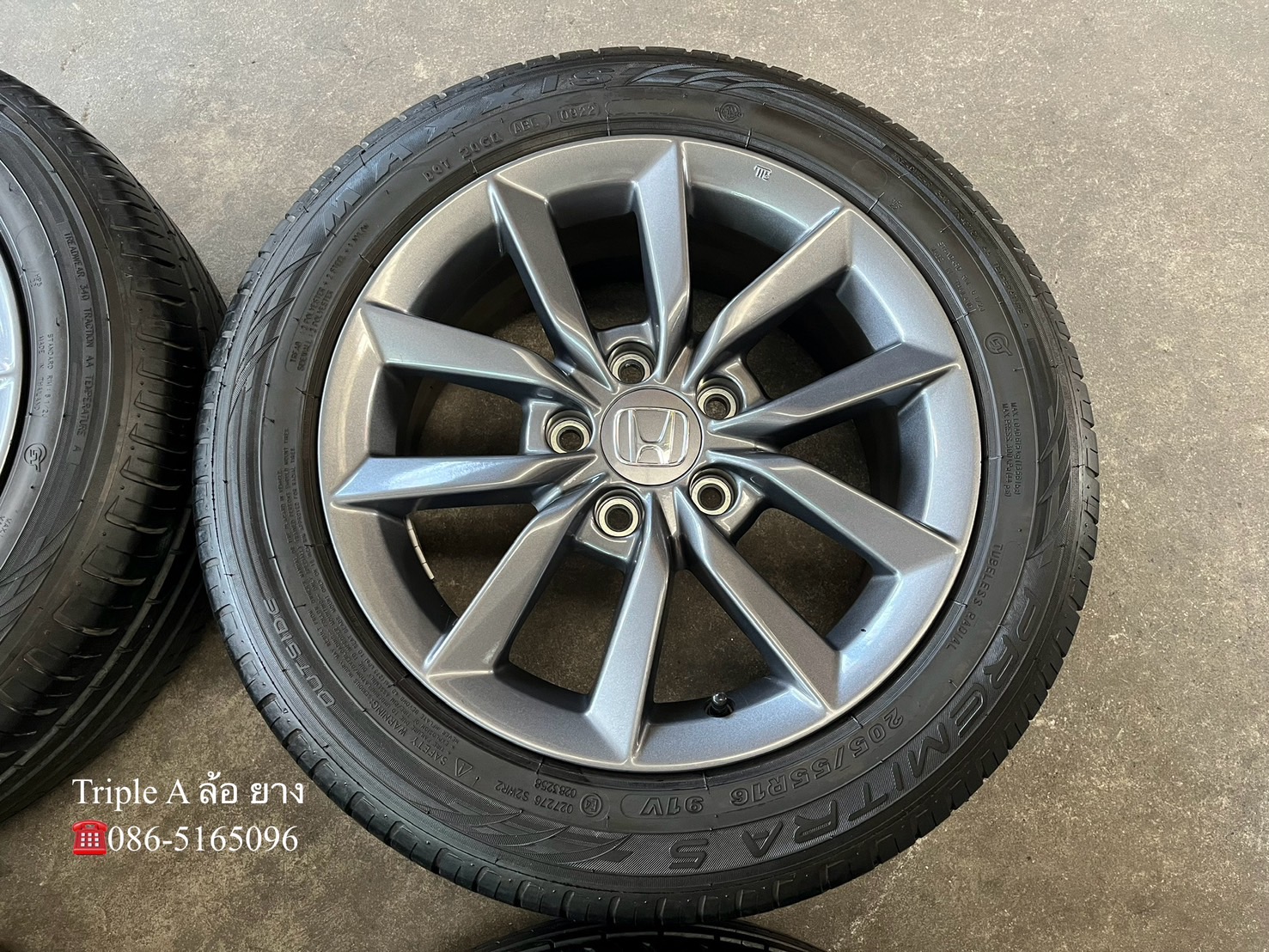 ✨ล้อแม็ก✨Honda Civic FC ขอบ 16 สีเทากัน พร้อมยาง 205-55-16 Maxxis💥ปี 22💥