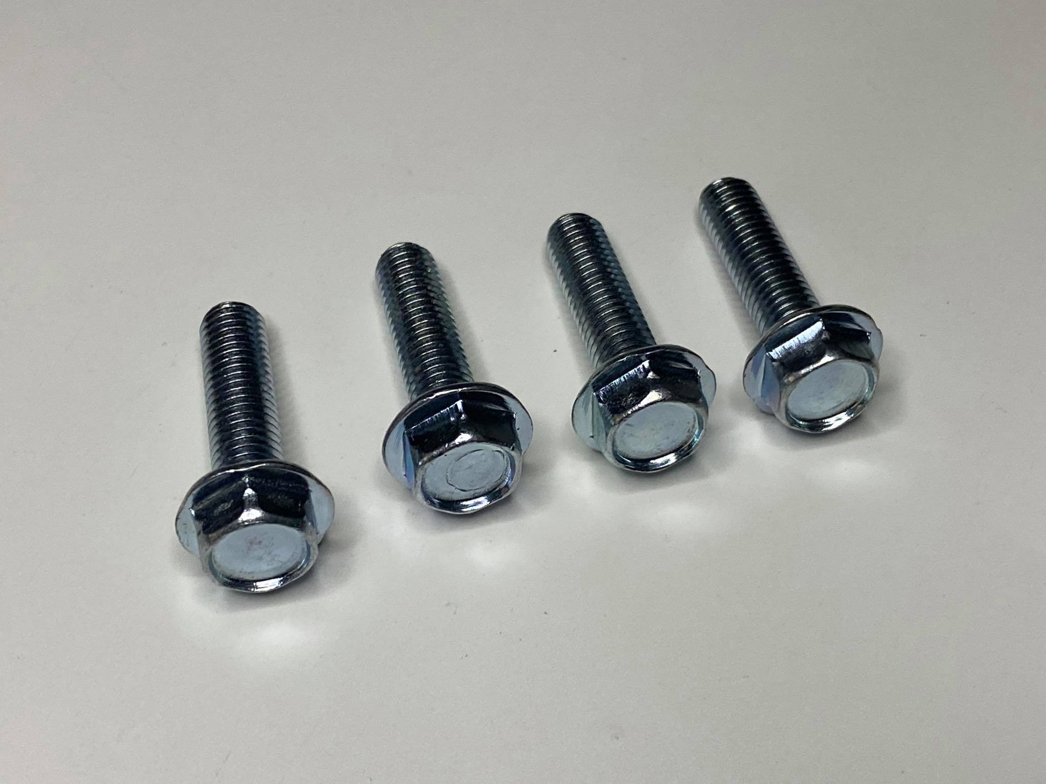 น๊อตกันตกrc100 rc110 4 ตัว