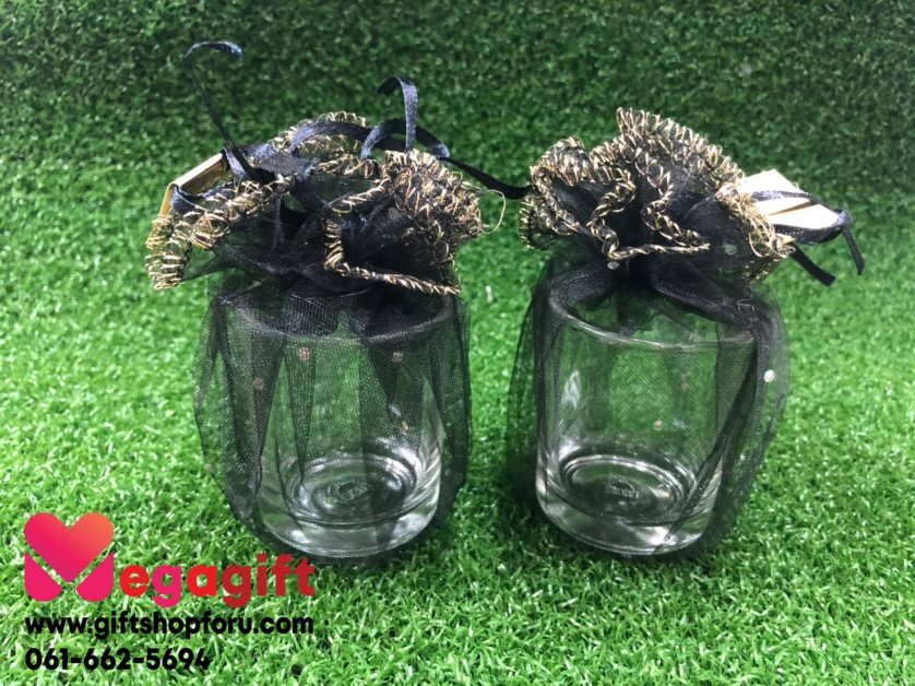 แก้วเป๊ก ห่อผ้าไหมแก้วดำ