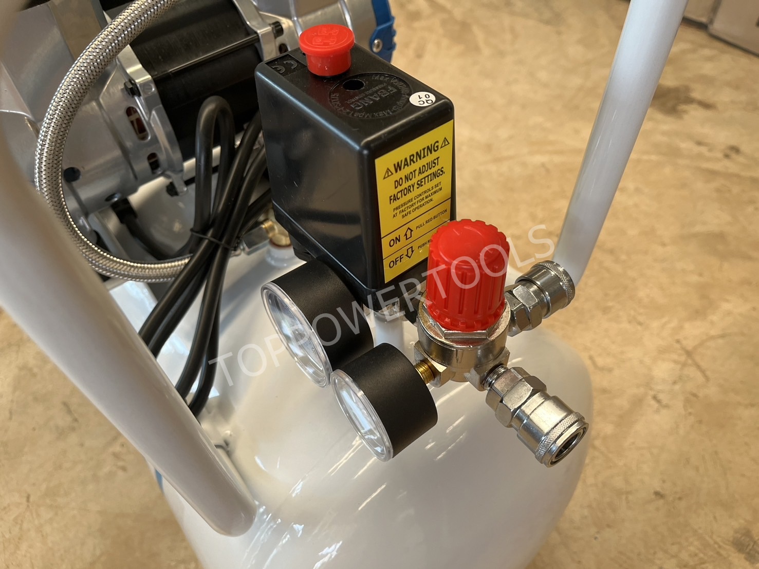 ปั๊มลมโรตารี่ออยล์ฟรี50L.CPT-50L2D-OF CAPITAL
