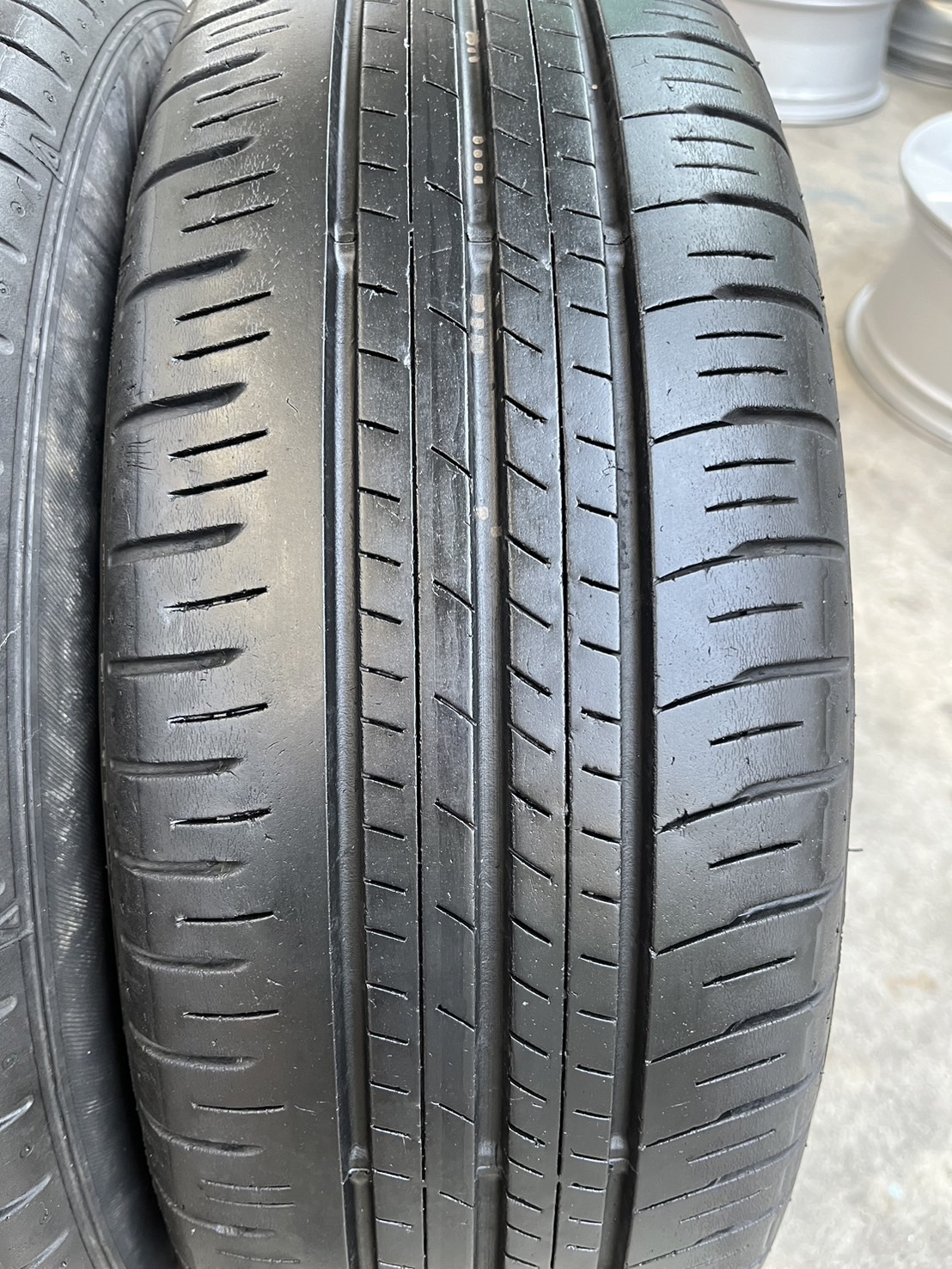 ✨ล้อแม็ก✨Toyota Yaris Ativ รุ่นใหม่ ขอบ 15 ดำหน้าเงา พร้อมยาง 185-60-15 Dunlop ปี 21