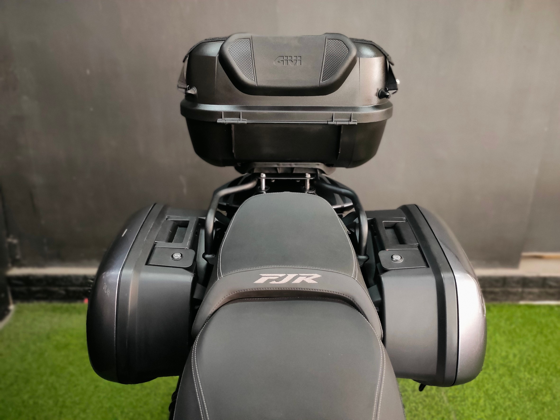 Sport Touring ตัวพรีเมียมจากค่าย YAMAHA รุ่น FJR1300AS ตัวท๊อป Autoclutch ขับเพลาปลายปี 2018 แท้สายจอดไมล์ 2,xxx 😎 โฉมปัจจุบัน...นับคันได้เลย‼️