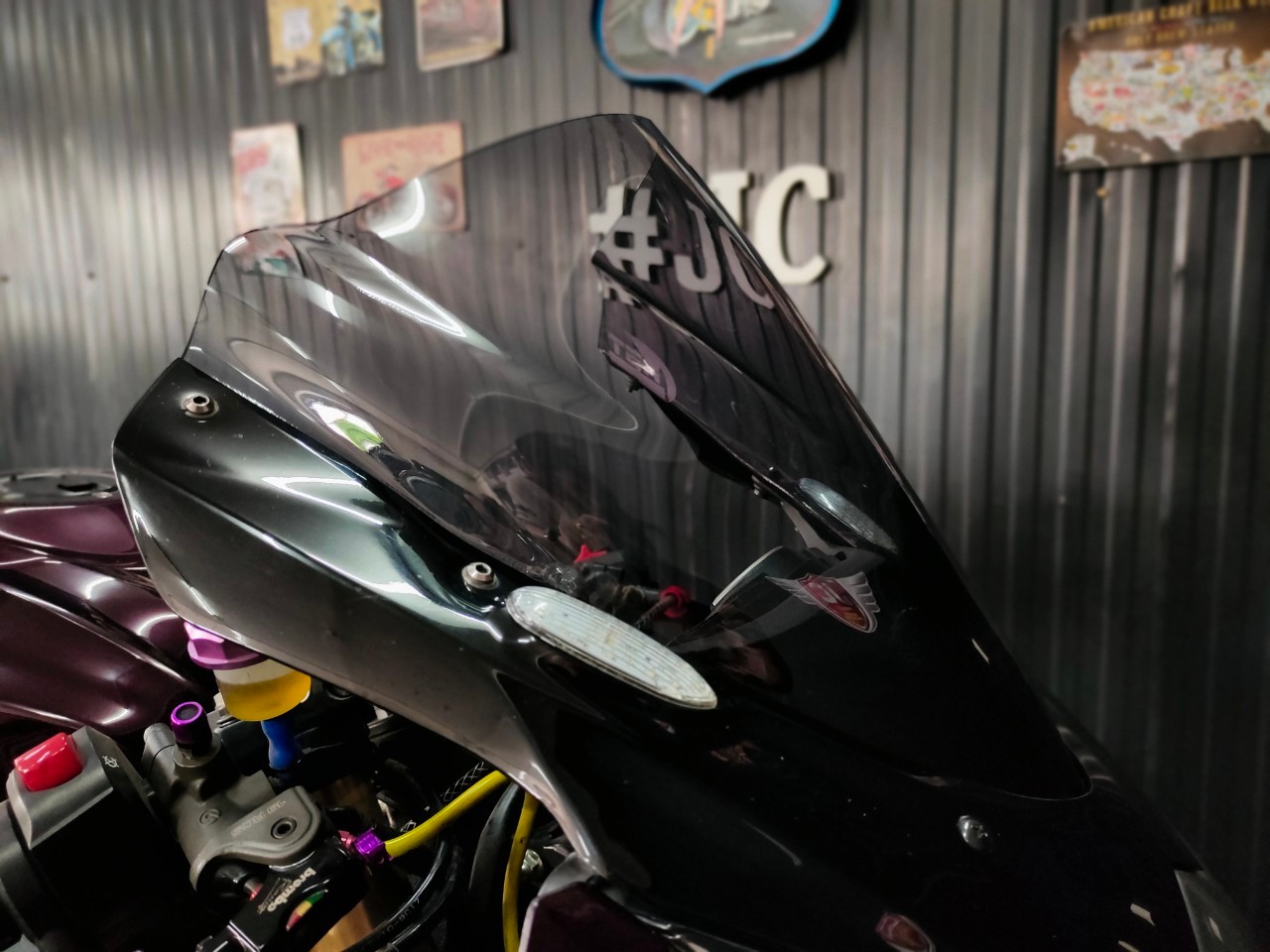 🐬 ได้เวลาโลมาโชว์ตัว #GSX-R1000 สเปค 🇺🇸 จดทะเบียน ธ.ค. ปี 2014 แต่งเต็มพร้อมบิน...ขี่อย่างมันส์‼️