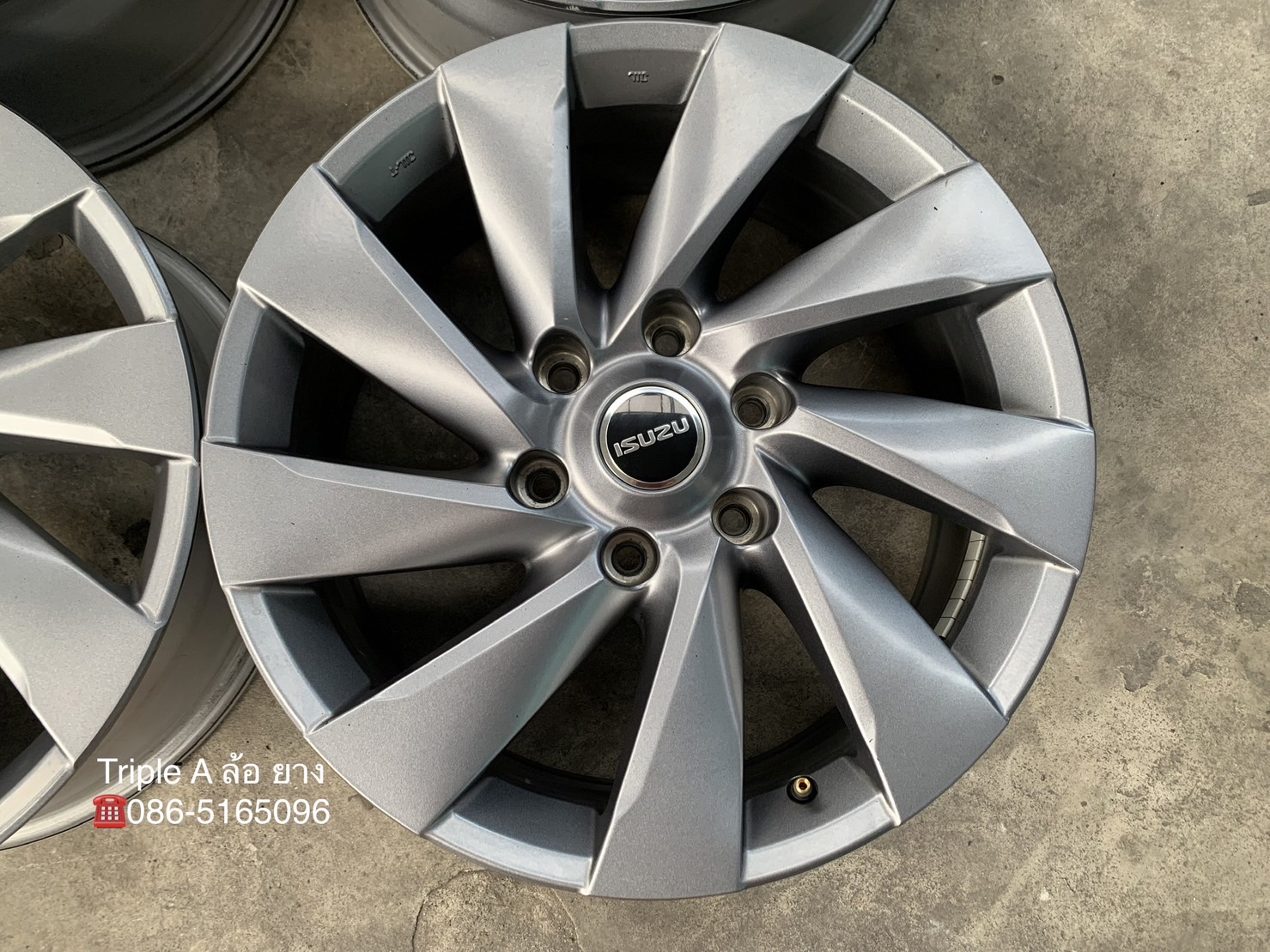 ✨ล้อแม็ก✨ISUZU MU-X รุ่นใหม่ ขอบ 18 สีเทา