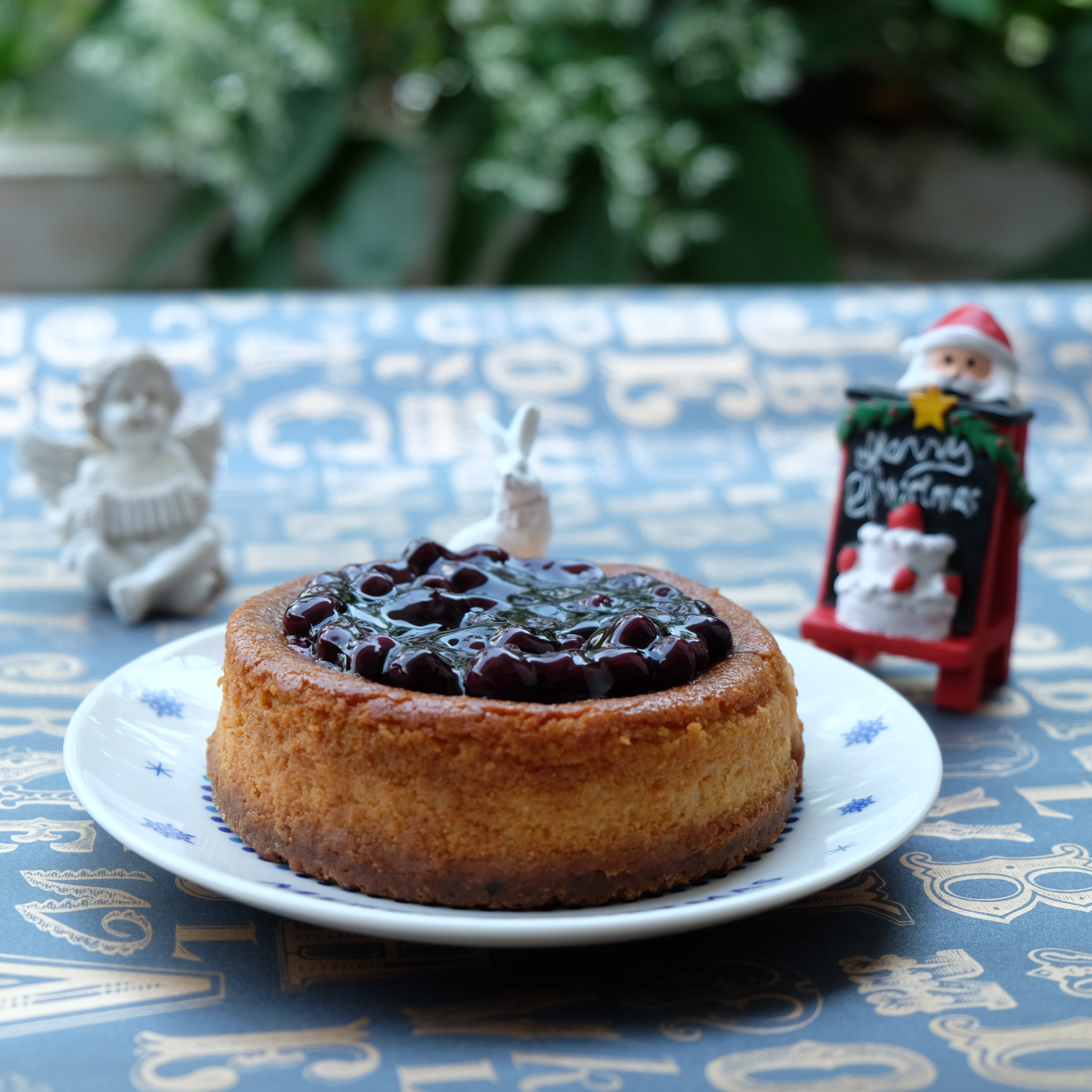 บลูเบอร์รี่ชีสเค้ก (ขนาด 1 ปอนด์) /BLUEBERRY CHEESECAKE (1 Pound / 6'' x 6")
