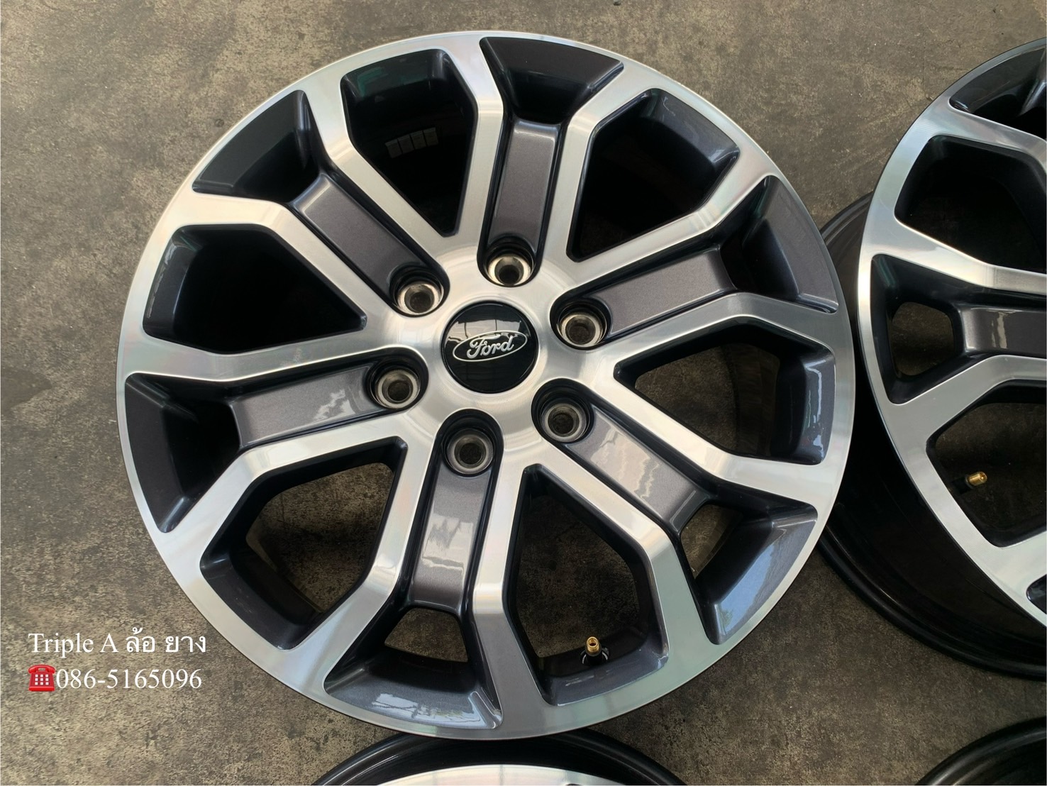 ✨ล้อแม็กป้ายแดง✨Ford Everest รุ่นใหม่ล่าสุด ขอบ 18 เทาหน้าเงา💖สวยกริ๊บ💖