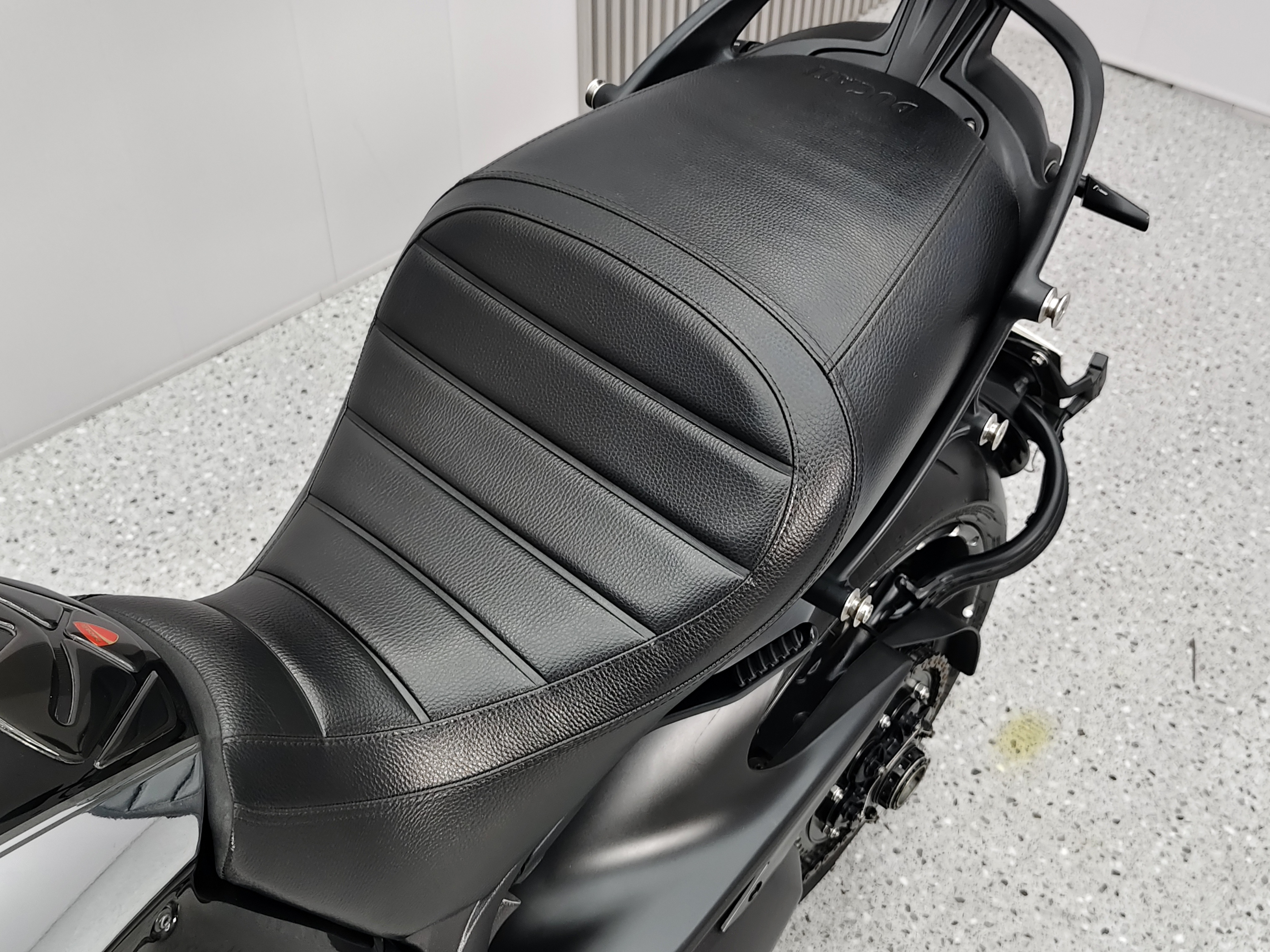 พลาดไป...ไม่มีโอกาสที่2แน่นอน ⁉️ 👉 DUCATI DIAVEL "Cromo" ปี14 โมเดล13 ตัวแรร์มีไม่กี่คันในไทย เฉพาะของแต่งเกินค่าตัวไปเป็นแสนๆ 💥