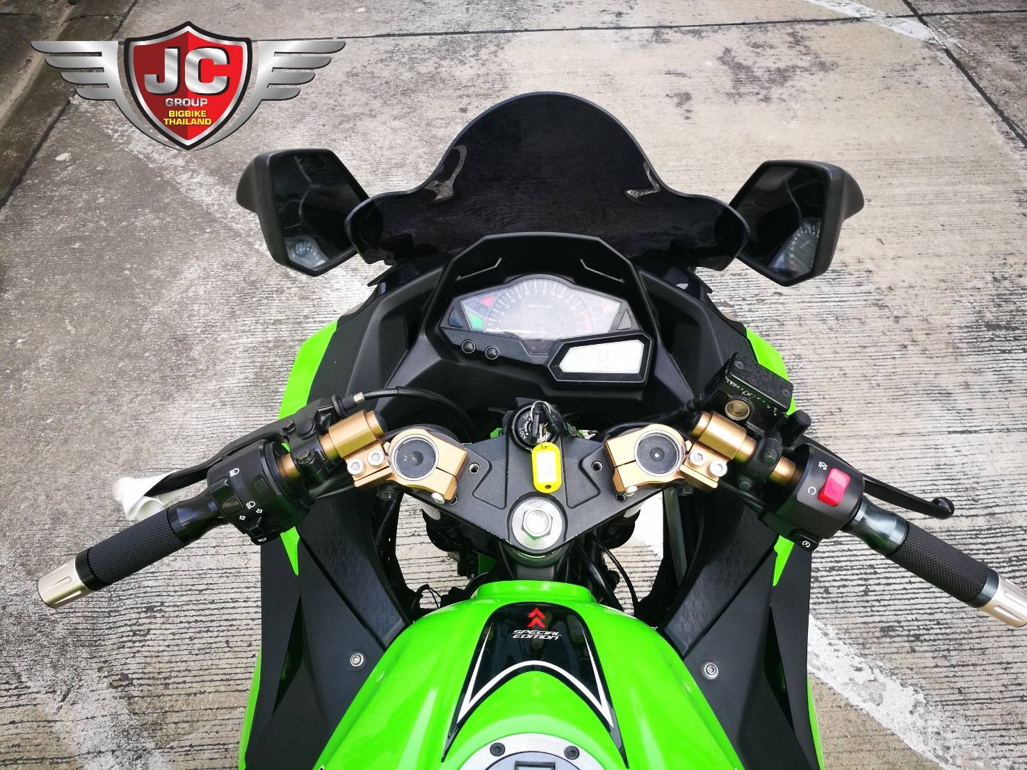 รถสวยใสแบบนี่นานๆทีเข้ามาไมล์วิ่ง 6,xxx โล