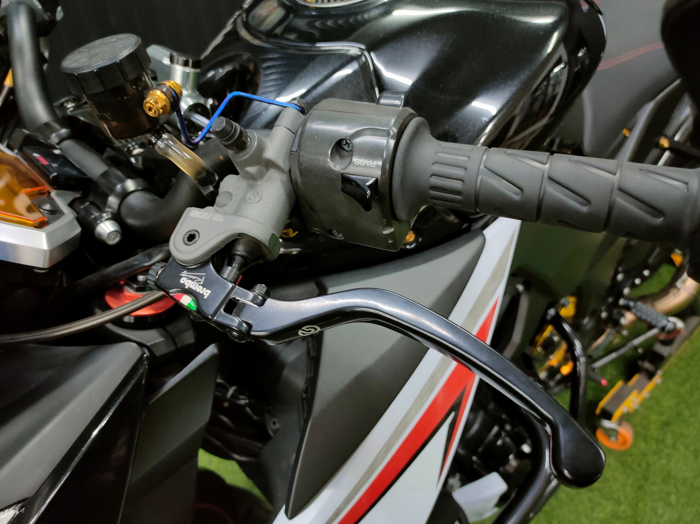 📣หล่อแบบตะโกนเลย...แต่งร่วมแสน‼️ #Z1000 Limited Edition 2013 ไมล์น้อยหมื่นโล พร้อมขี่หล่อทันที