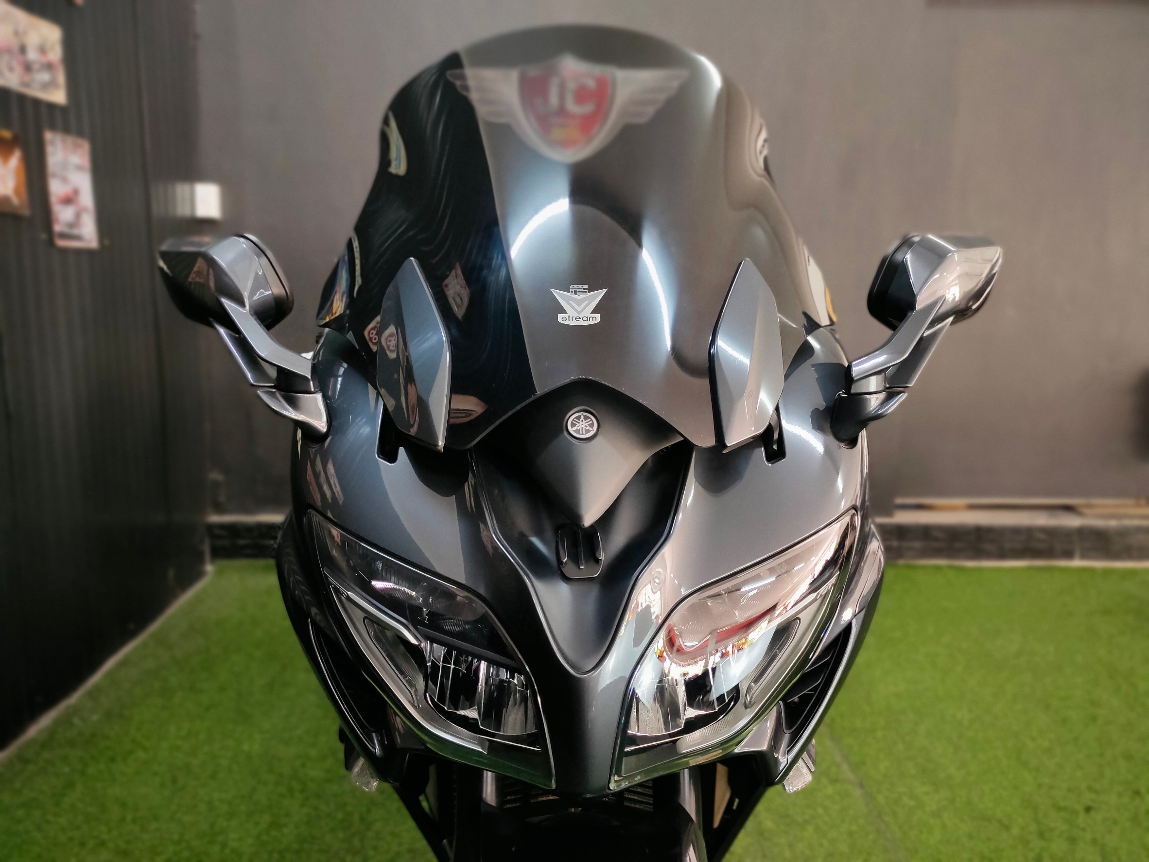 Sport Touring ตัวพรีเมียมจากค่าย YAMAHA รุ่น FJR1300AS ตัวท๊อป Autoclutch ขับเพลาปลายปี 2018 แท้สายจอดไมล์ 2,xxx 😎 โฉมปัจจุบัน...นับคันได้เลย‼️