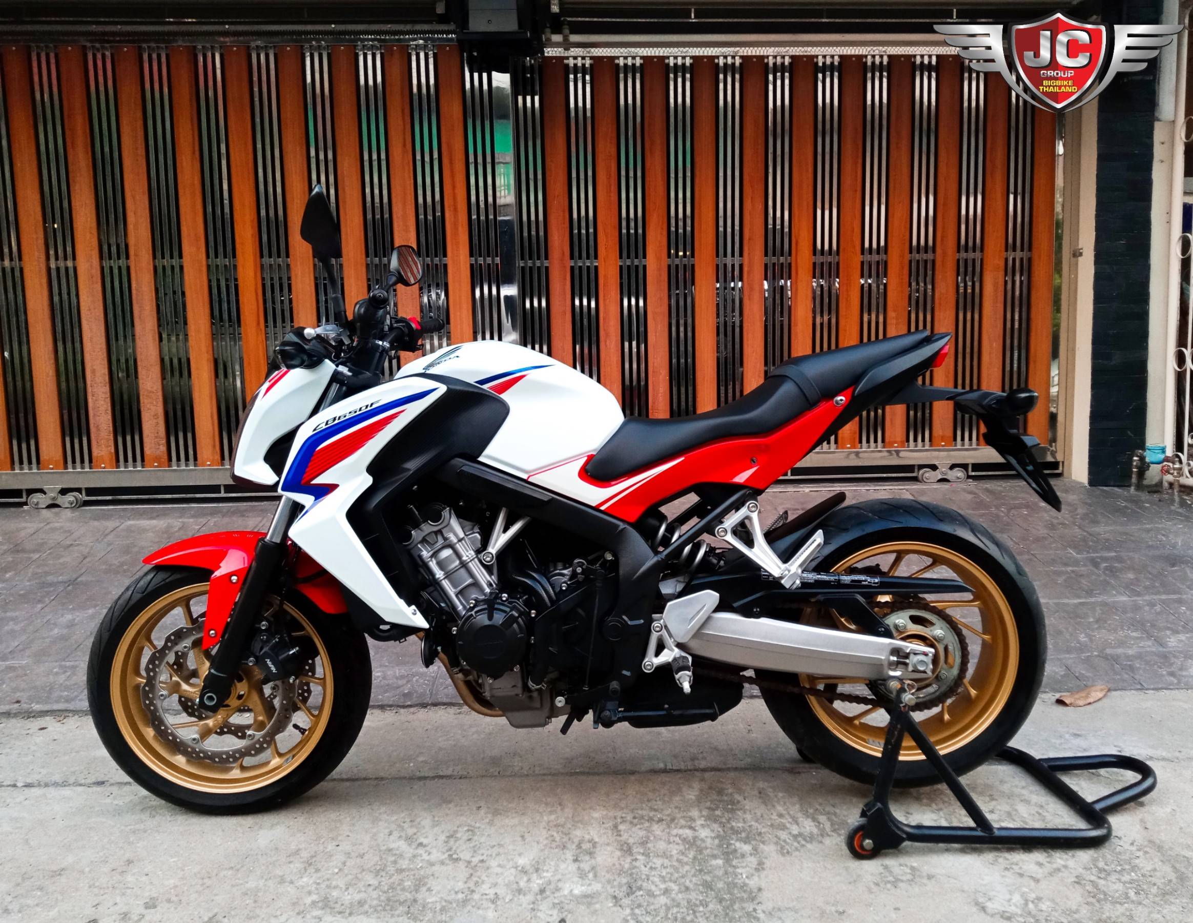 รถบ้านแท้ไม่ประมูล สายจอดจ้า 2พันโลแท้ เครื่องดีและเดิมจัด