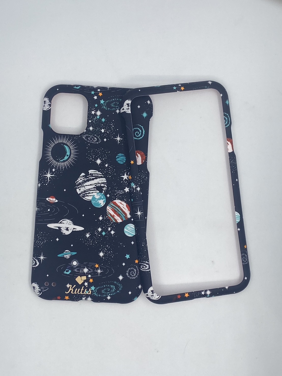 เคสคูทิส(Kutis)เคสไอโฟน11G(ลายอวกาศ)มาใหม่ เคสประกบหน้า-หลัง เคสเรืองแสง เคสลายวินเทจ ร้านSuperhero Klongthom