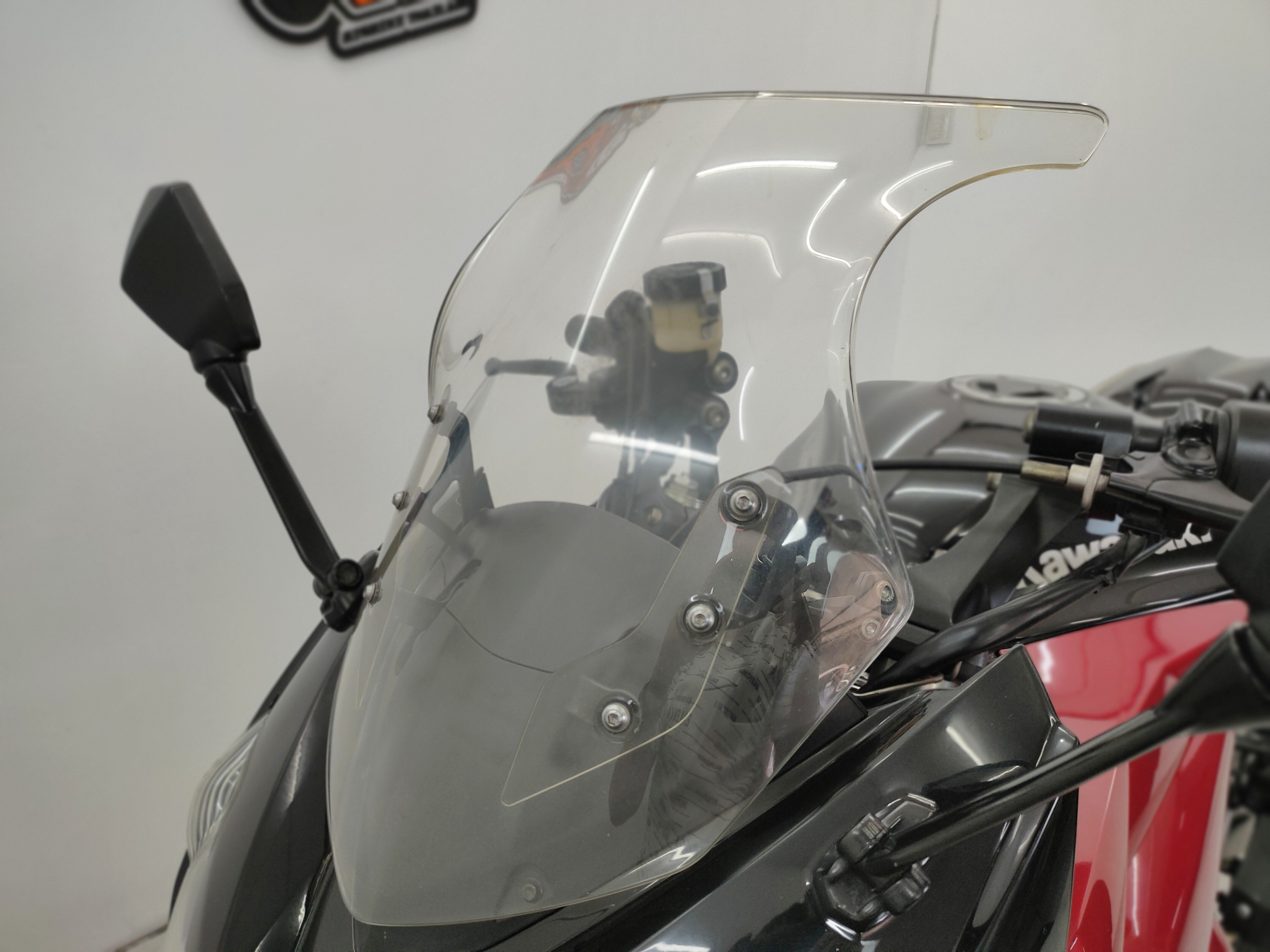 รถสวยสายจอดที่แท้ทรู...Kawasaki Ninja1000 ปลายปี 2011 สเปคนอก US." สีนี้ไม่มีซ้ำ"