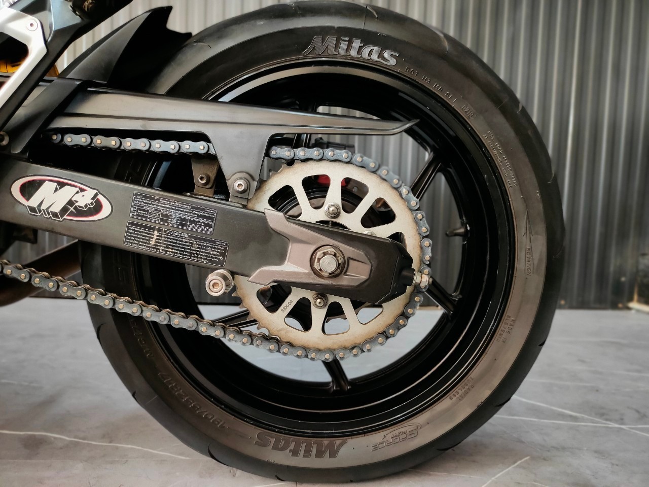 ทรงดีพิมพ์นิยม KAWASAKI Z800 ปี 2014 เครื่องดีสีสวยออกรถ ⭕ บาท...ให้ไวเลย‼️