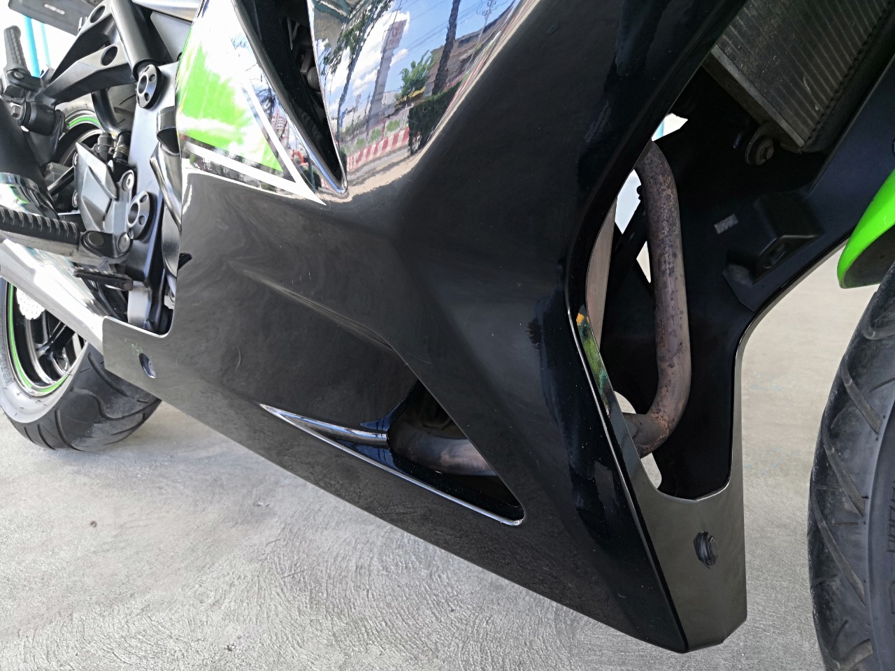 NINJA-250 รถบ้านแท้มือเดียว เครื่องดี สีเดิมทั้งคัน มีแต่งบ้างเล็กน้อย เท่ห์เร้าใจ