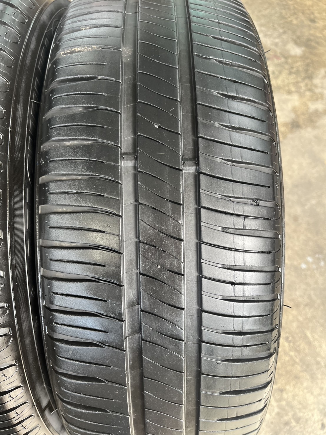 ✨ล้อแม็ก✨Mazda 2 Skyactiv ขอบ 15 สีเทาดำ พร้อมยาง 185-65-15 Michelin🌟ปี 23🌟