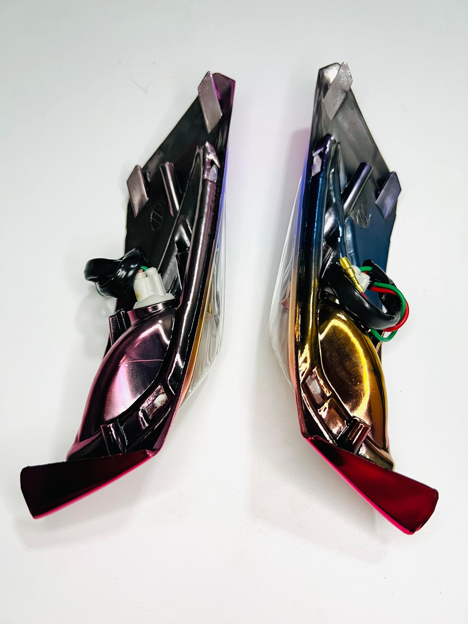 ไฟเลี้ยวหน้าคลิก click อโนไดซ์ สายรุ้ง บ16-บ17