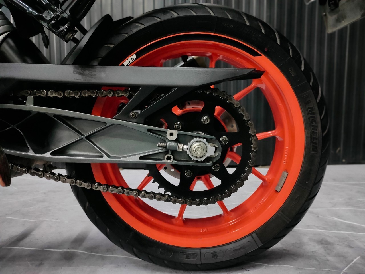 1 สูบลูกโต Naked Bike สายลุย 💥 KTM DUKE390 จดปี 2020 โมเดล 2017 "มือเดียว สวยใส น่าใช้"