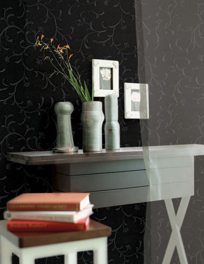 EMG-08 Wallpaper Vinyl วอลล์เปเปอร์สีดำเงาลาย ดอกไม้เลื้อยสีดำ หน้ากว้าง 60 cm