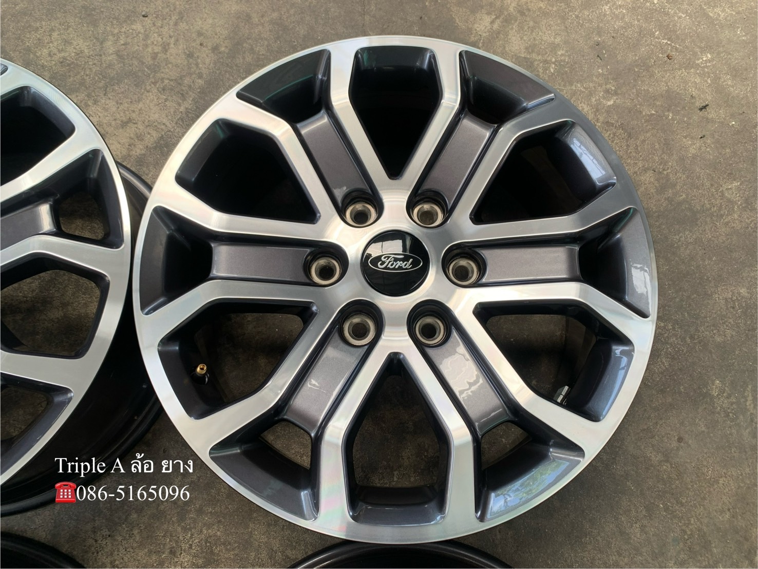 ✨ล้อแม็กป้ายแดง✨Ford Everest รุ่นใหม่ล่าสุด ขอบ 18 เทาหน้าเงา💖สวยกริ๊บ💖