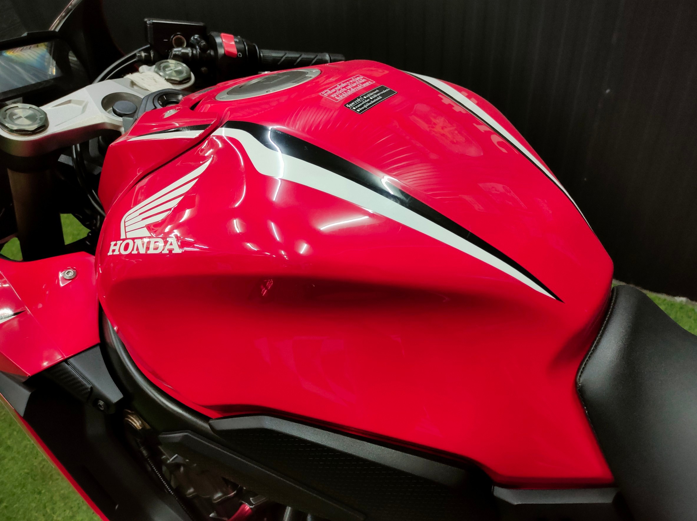 🏍💨💨 โอ้ว.... CBR650R คันนี้พิเศษด้วย ✨Moriwaki Full System✨ จดปี 19 สวยใส...เหมือนเคยจ้า 🤗
