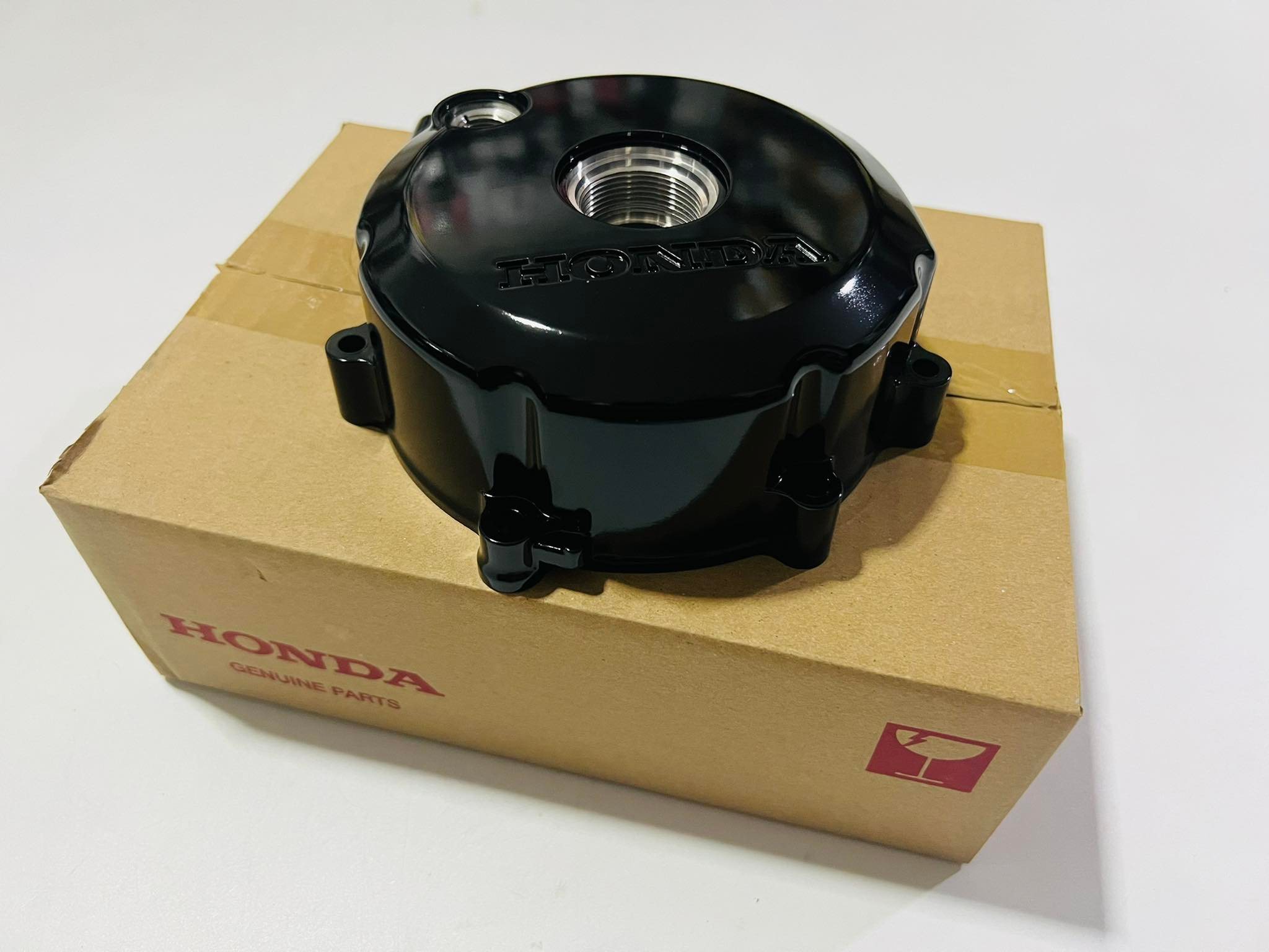 ฝาครอบจานไฟดรีม125 เวฟ125 รุ่นสตาร์ทมือ แท้ศูนย์